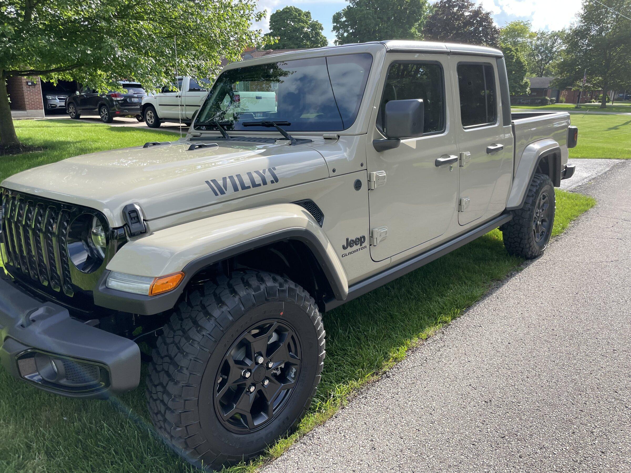 Jeep Gladiator Gobi Gladiators Waiting Room 27614A61-0CC0-4021-9258-F99BF0109CEC