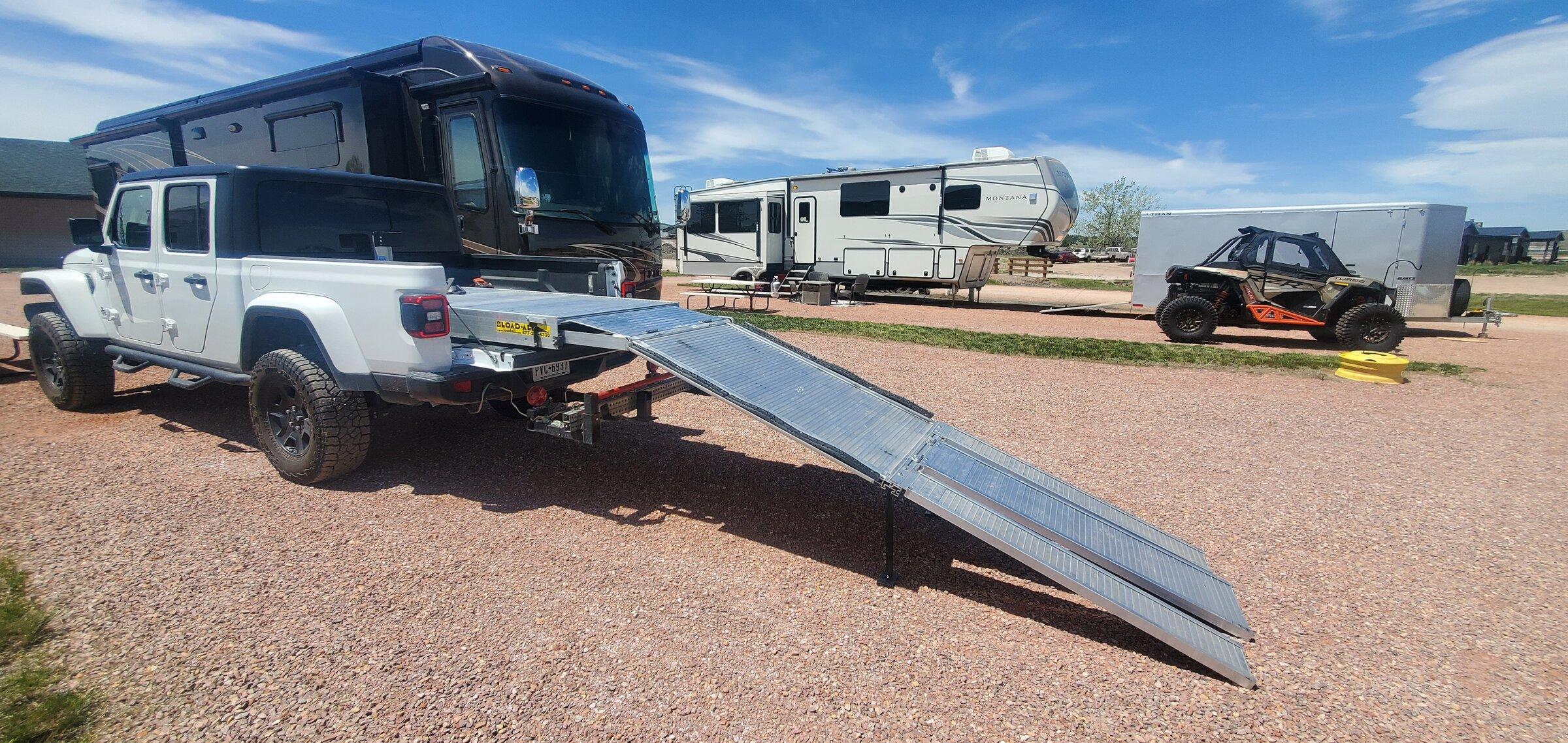 Jeep Gladiator Loadall motorcycle ramp for Jeep Gladiator. $1400  ( San Antonio ) 20220527_132325