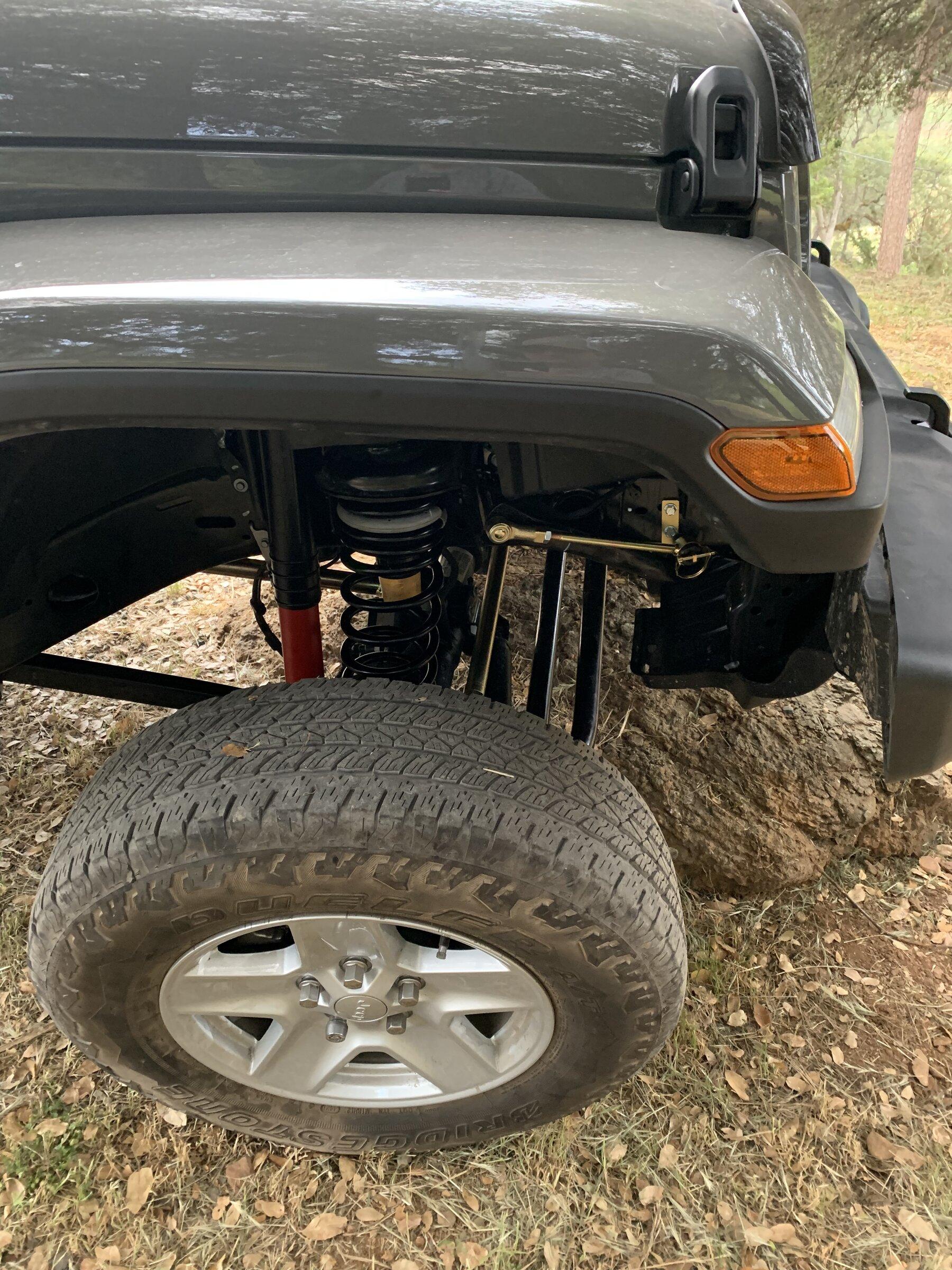 Jeep Gladiator Ecodiesel metal cloak dual rate 3.5” review. 4328C819-604C-46DB-9E6C-895BA9F2B5C6