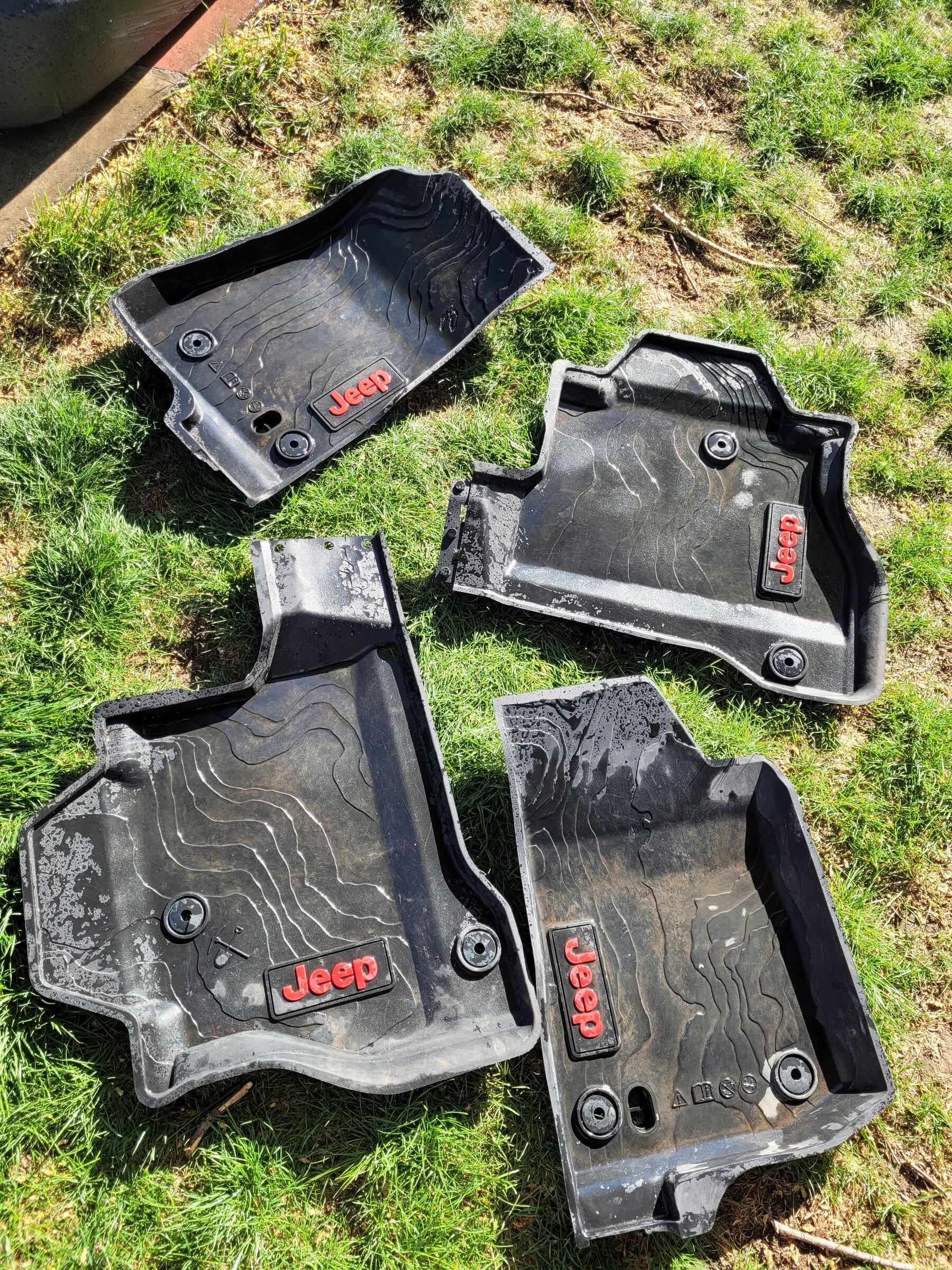 Jeep Gladiator Mopar floor mats $100 20220514_175448