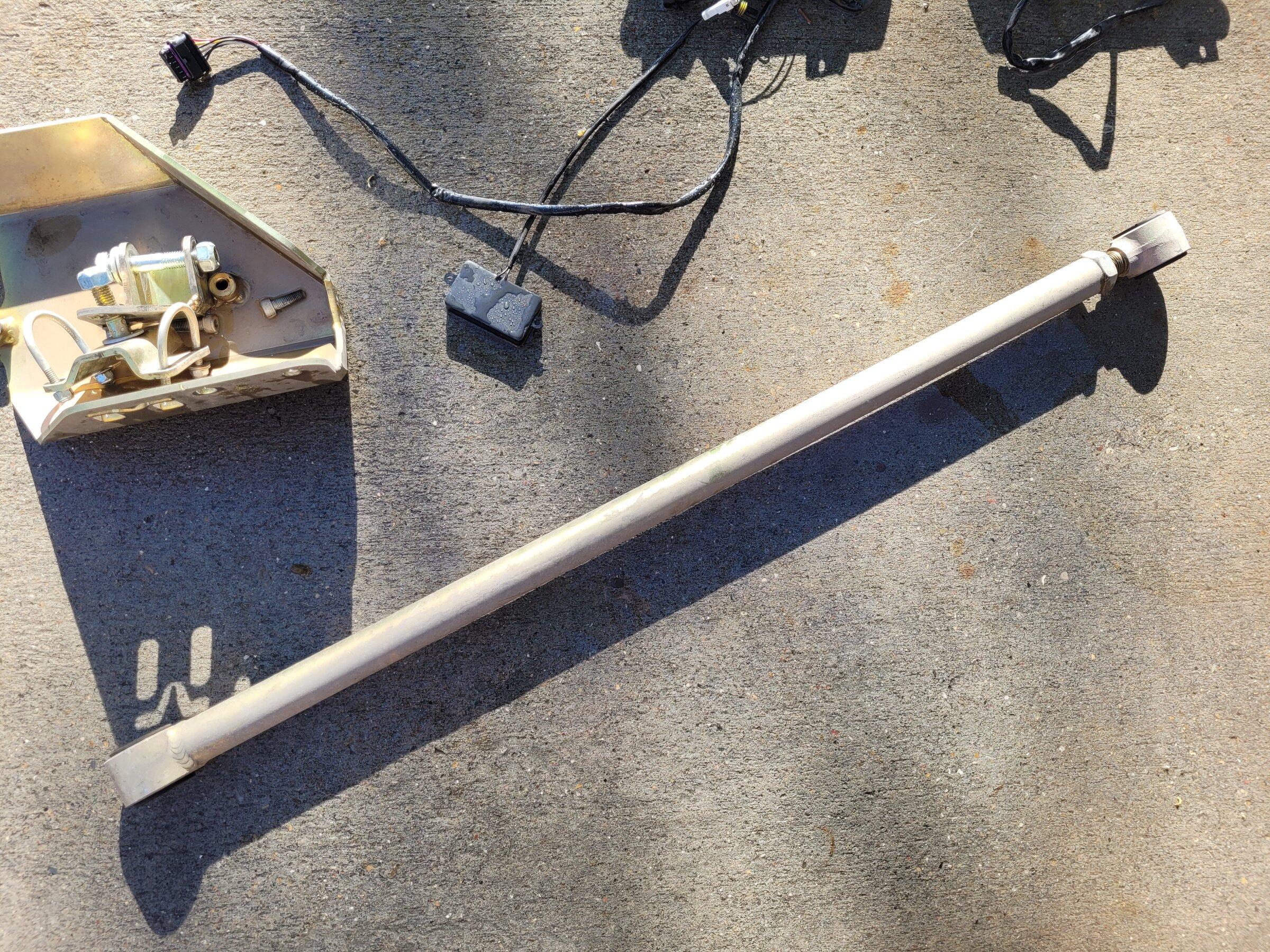 Jeep Gladiator Metalcloak Rear trackbar 20220514_175603