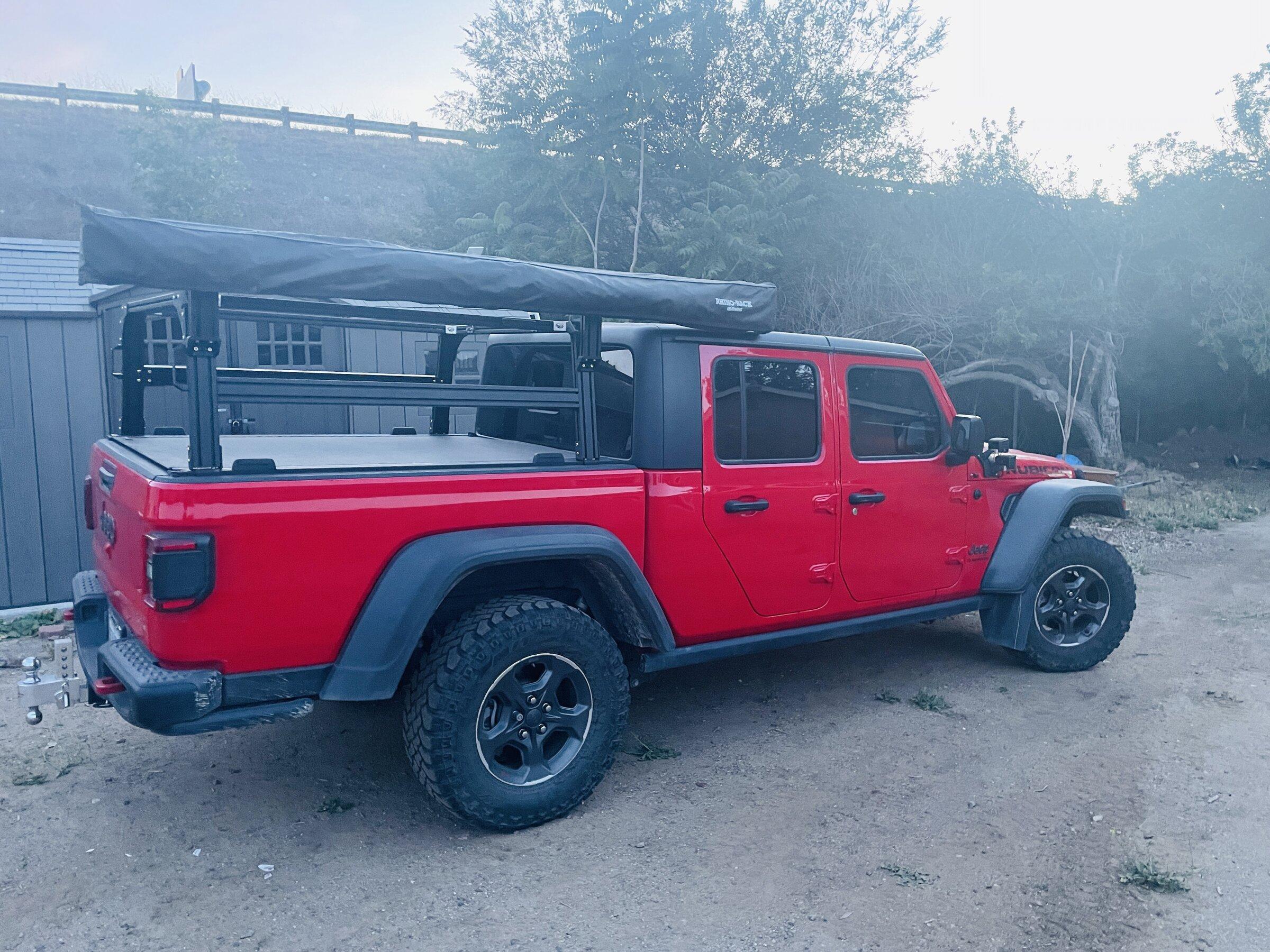 Jeep Gladiator Bed cover with rack 327E8C13-55B2-48CF-A52C-62846B236B85