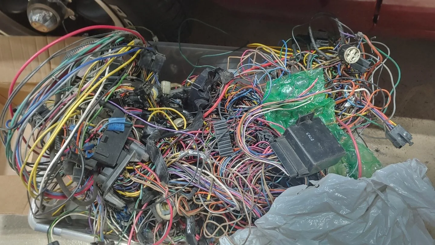 Jeep Gladiator Melted Tow Connector Wiring 20220518_102750_HDR