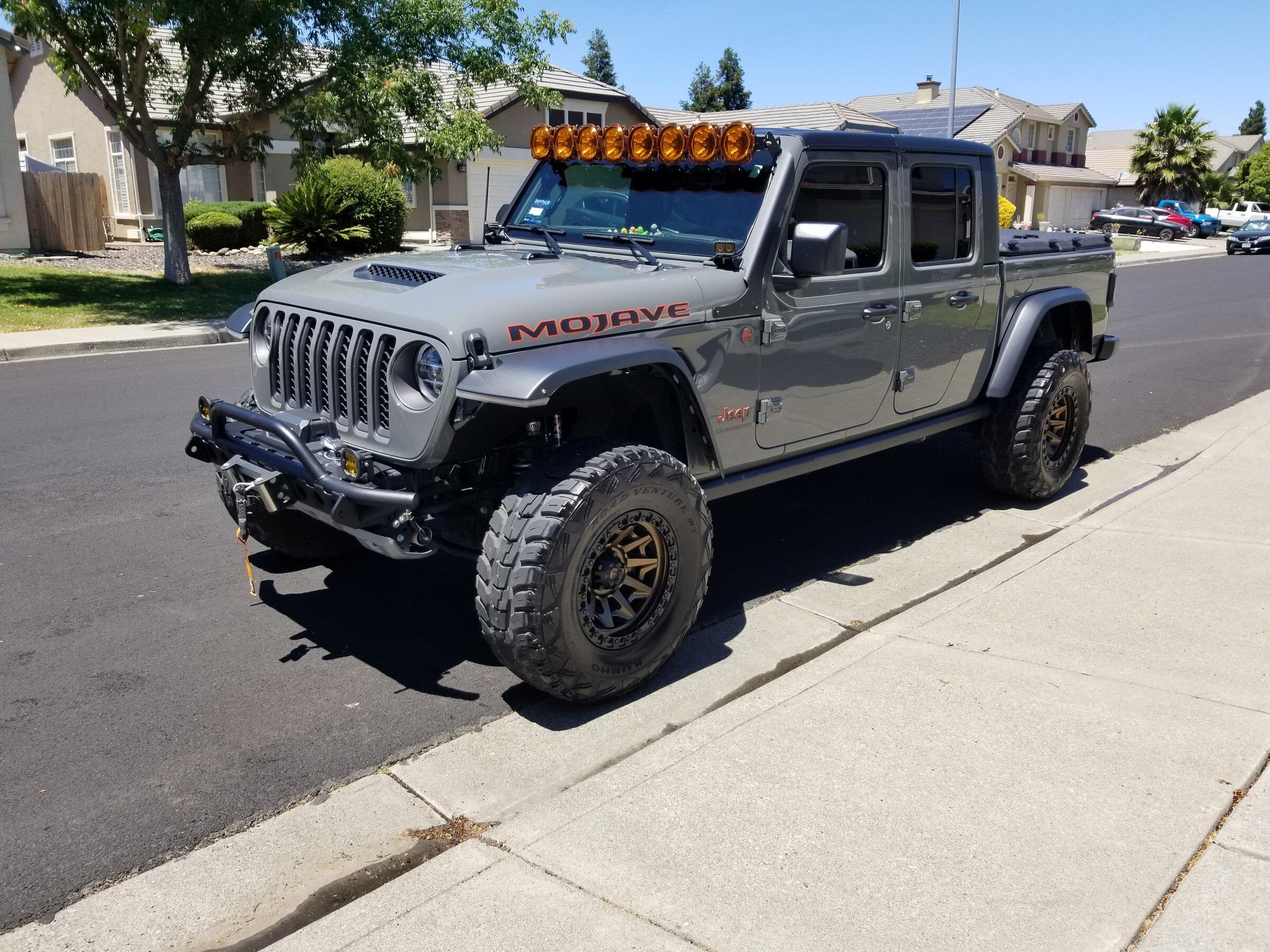 Jeep Gladiator Arcus vs Barnes front bumpers 20220530_125748