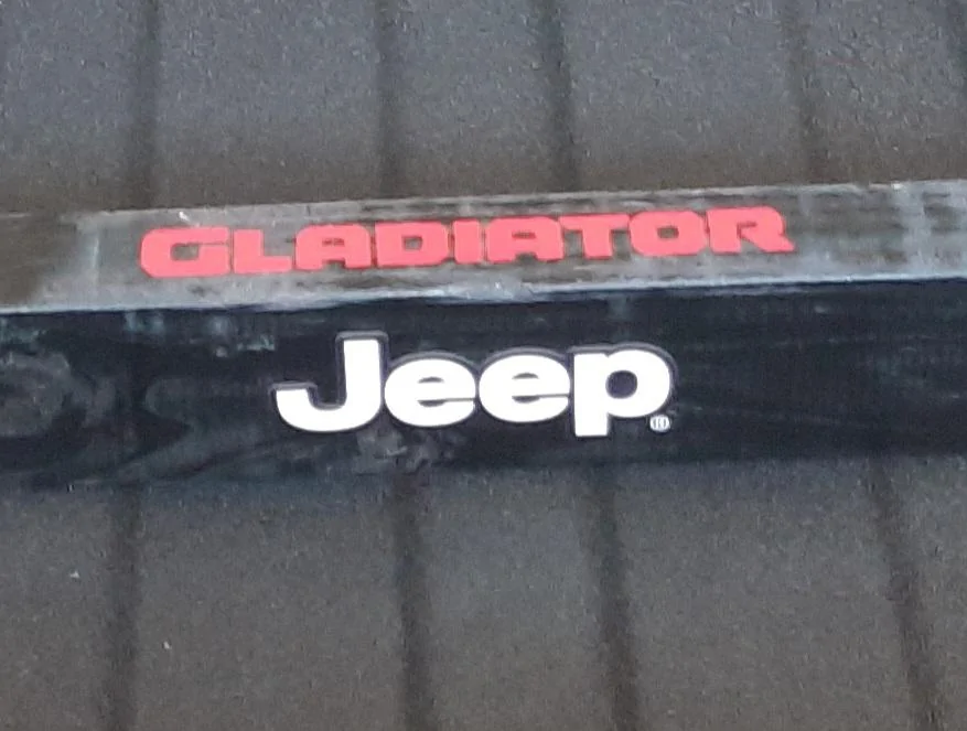 Jeep Gladiator The extent of my wood working skills ? 20220530_161529