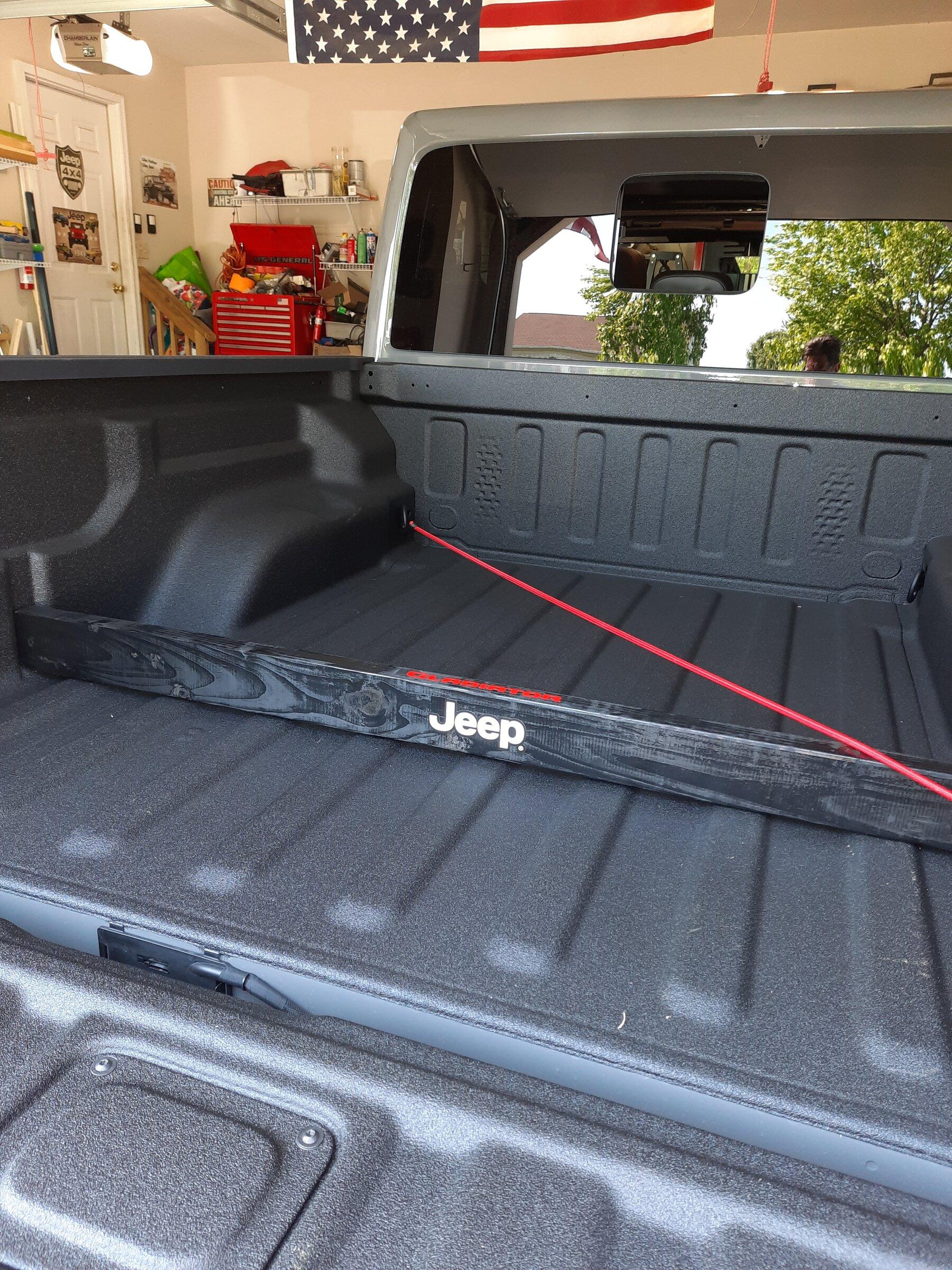 Jeep Gladiator The extent of my wood working skills ? 20220530_161040