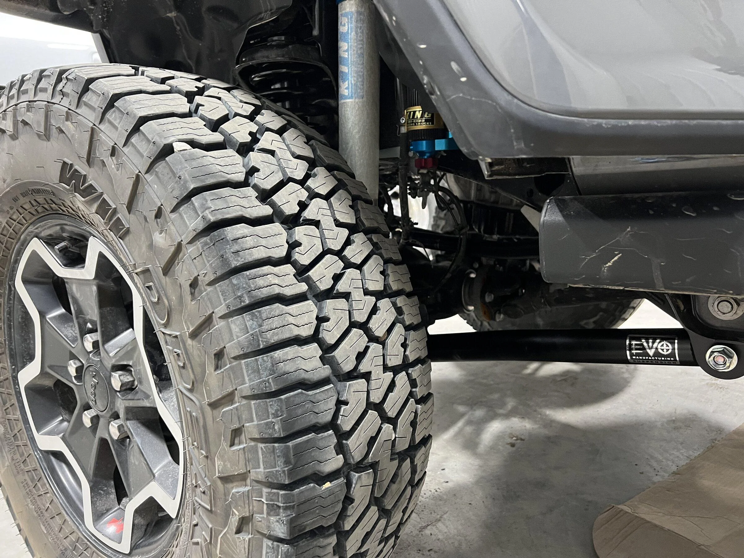 Jeep Gladiator Evo 4.5 Enforcer with Kings! DDA84F76-97E2-4040-87ED-CA5F0A23AB39