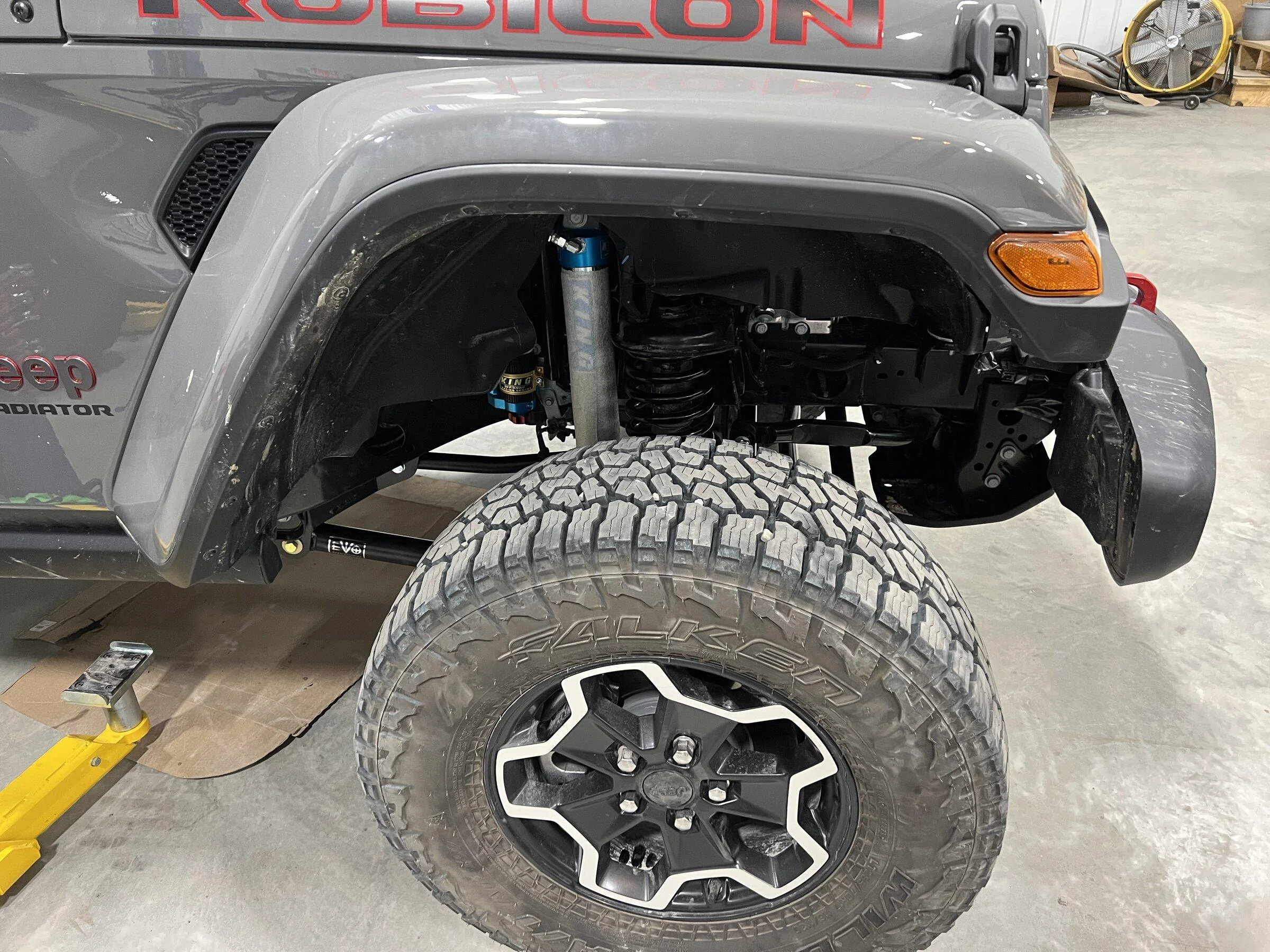 Jeep Gladiator Evo 4.5 Enforcer with Kings! AA9F23E5-FF6D-451E-B4B0-E2EDE3C15F78
