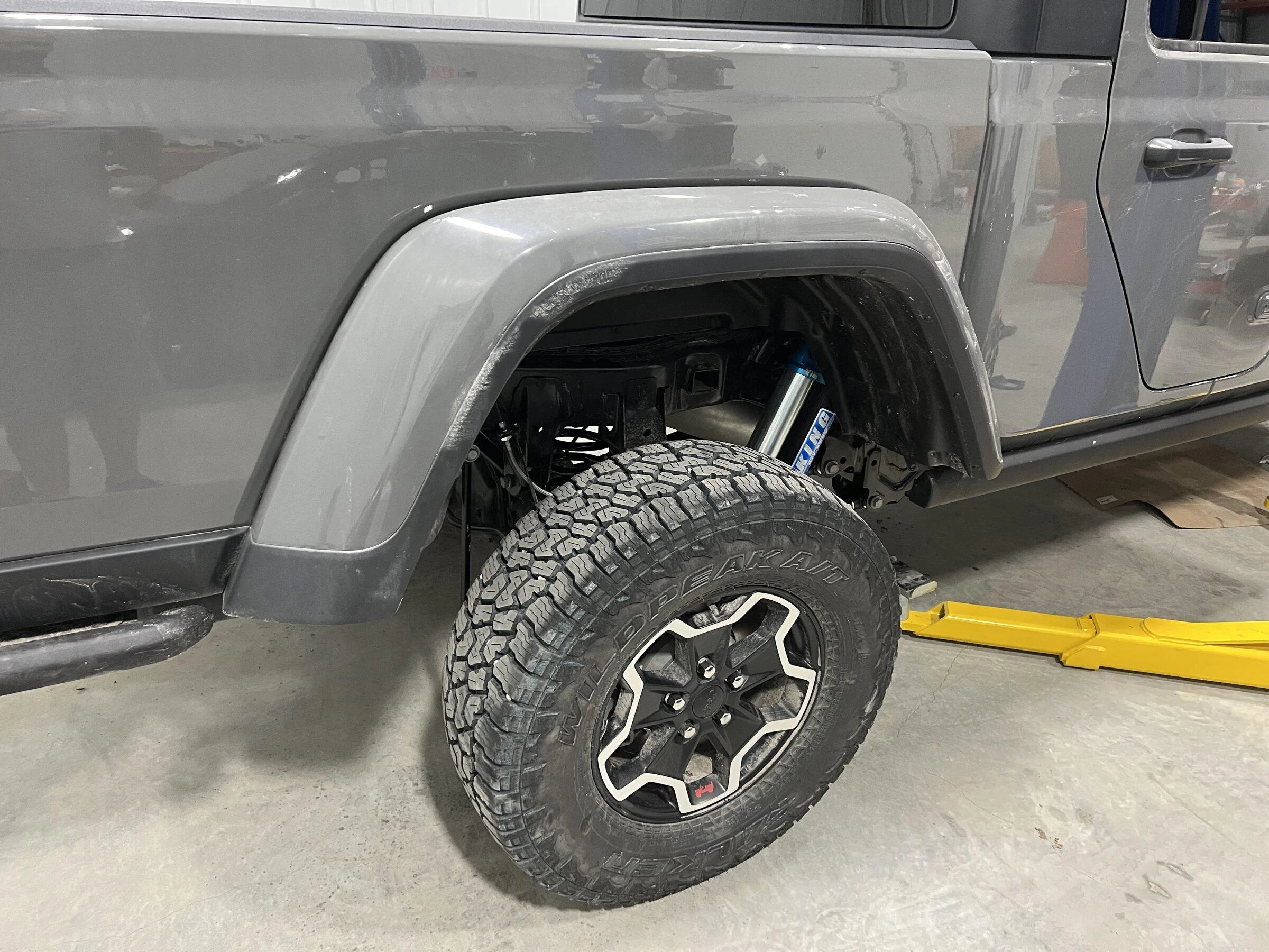 Jeep Gladiator Evo 4.5 Enforcer with Kings! E1696AD6-B13A-49D6-818D-EC2CE4BF2984