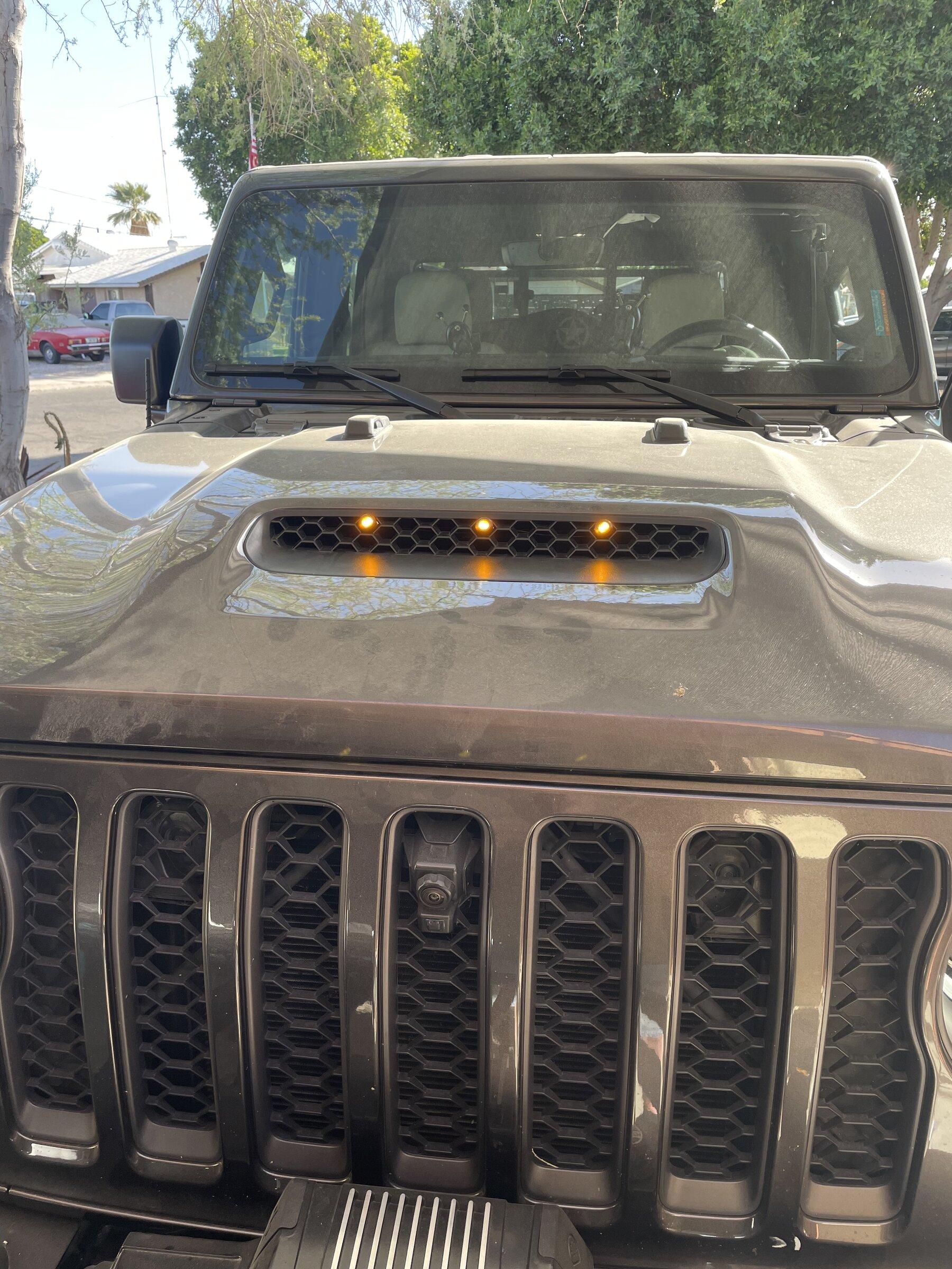 Jeep Gladiator Small Amber LED Grille Lights recommendations 5A96F985-937E-4A4D-BA43-BF094BF38577