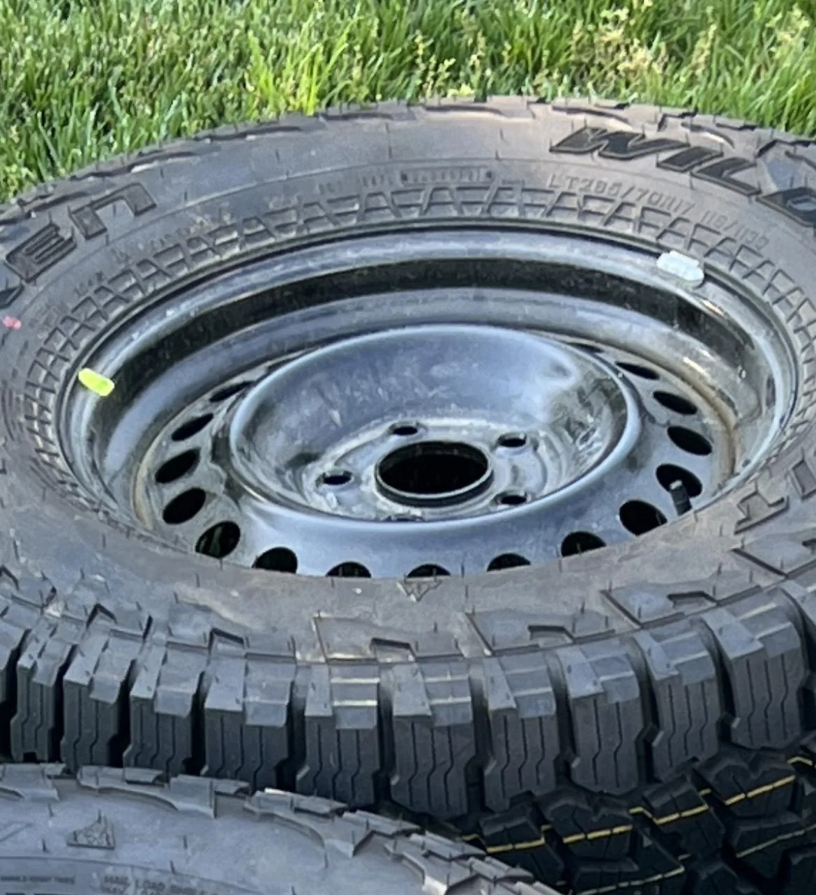 Jeep Gladiator Spare tire dumb question 3C398889-F254-4195-A7D0-84A4F28E8DD1