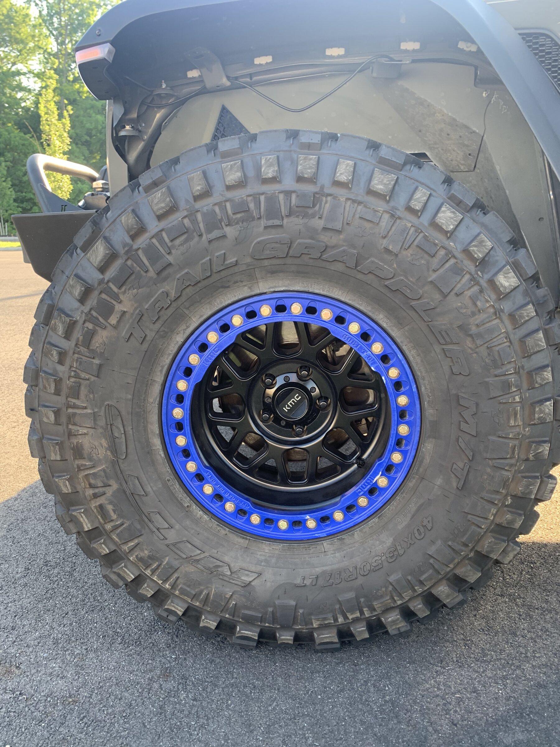 Jeep Gladiator $3000 Nitto trail grapplers 40x13.5r17 with kmc grenade beadlocks CBAAC8E0-10FD-4D04-85C2-8525C4666171