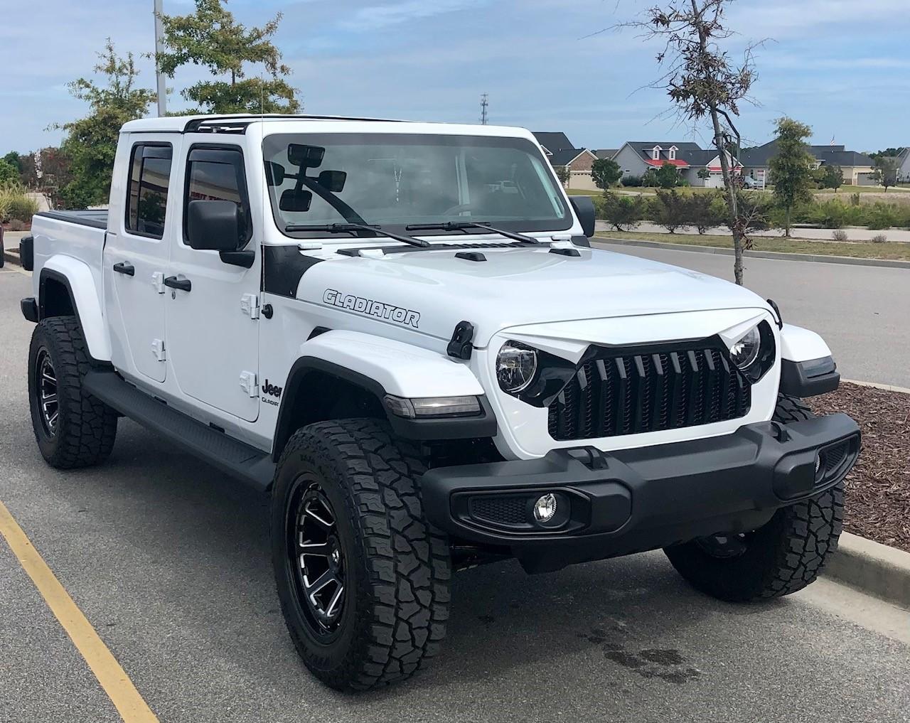 Jeep Gladiator White Gladiator Hood, Cowl, Side Cowls Jeep Front Bumper