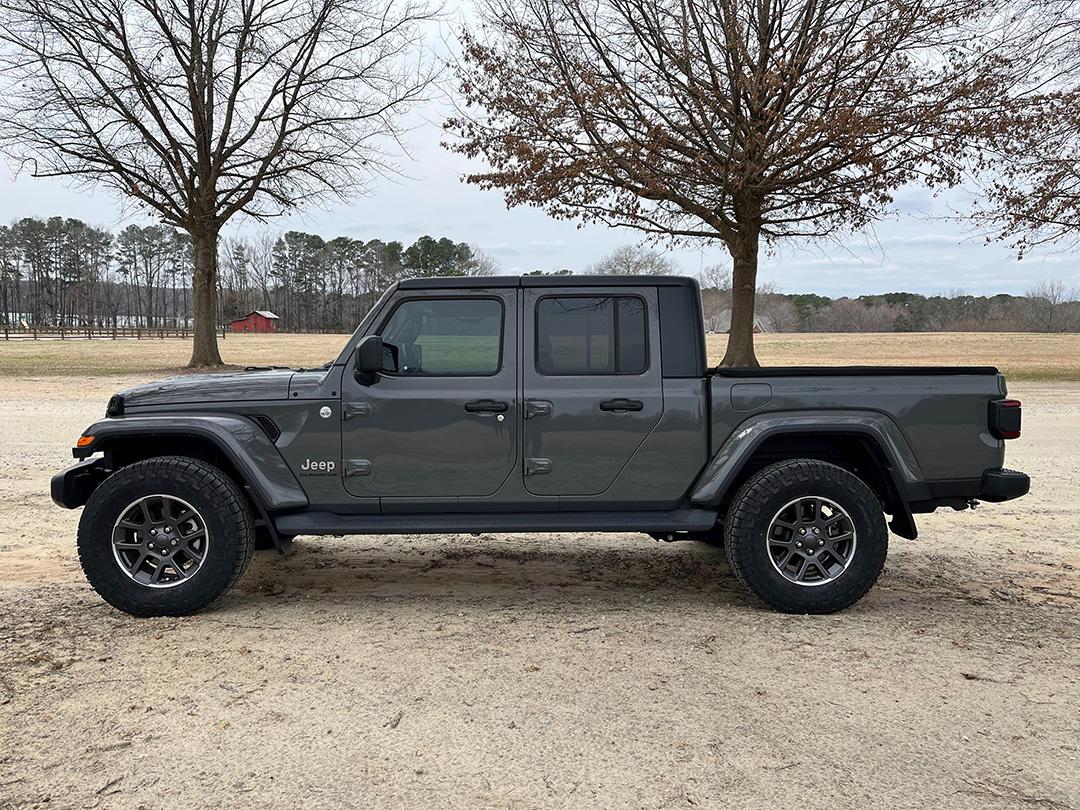 Jeep Gladiator Getting new 295/70/R18 ..... choices? IMG_3389