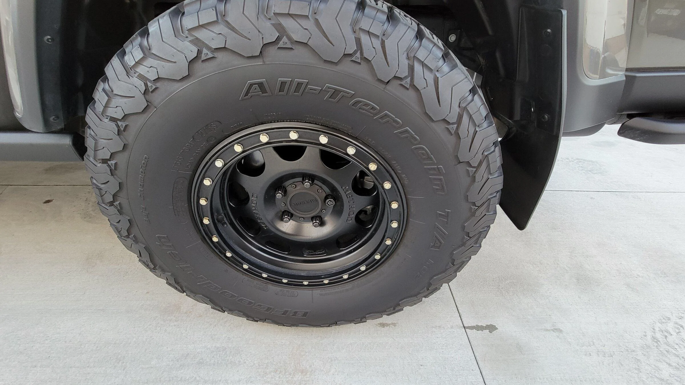 Jeep Gladiator Method 17" with 315/70R17 BFG K02 tries set of 4 20220310_173253