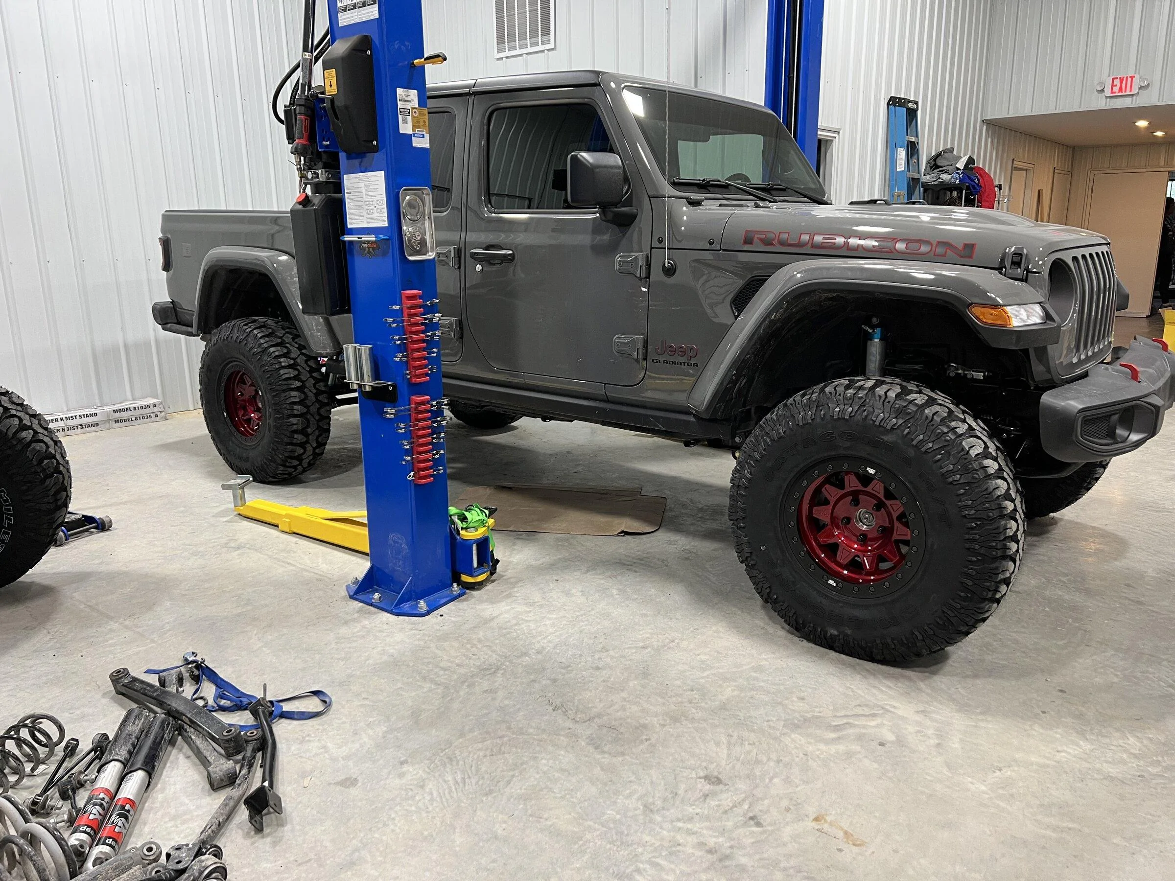 Jeep Gladiator Evo 4.5 Enforcer with Kings! 11F56D10-235D-4FFD-9AFA-4103767E33C1