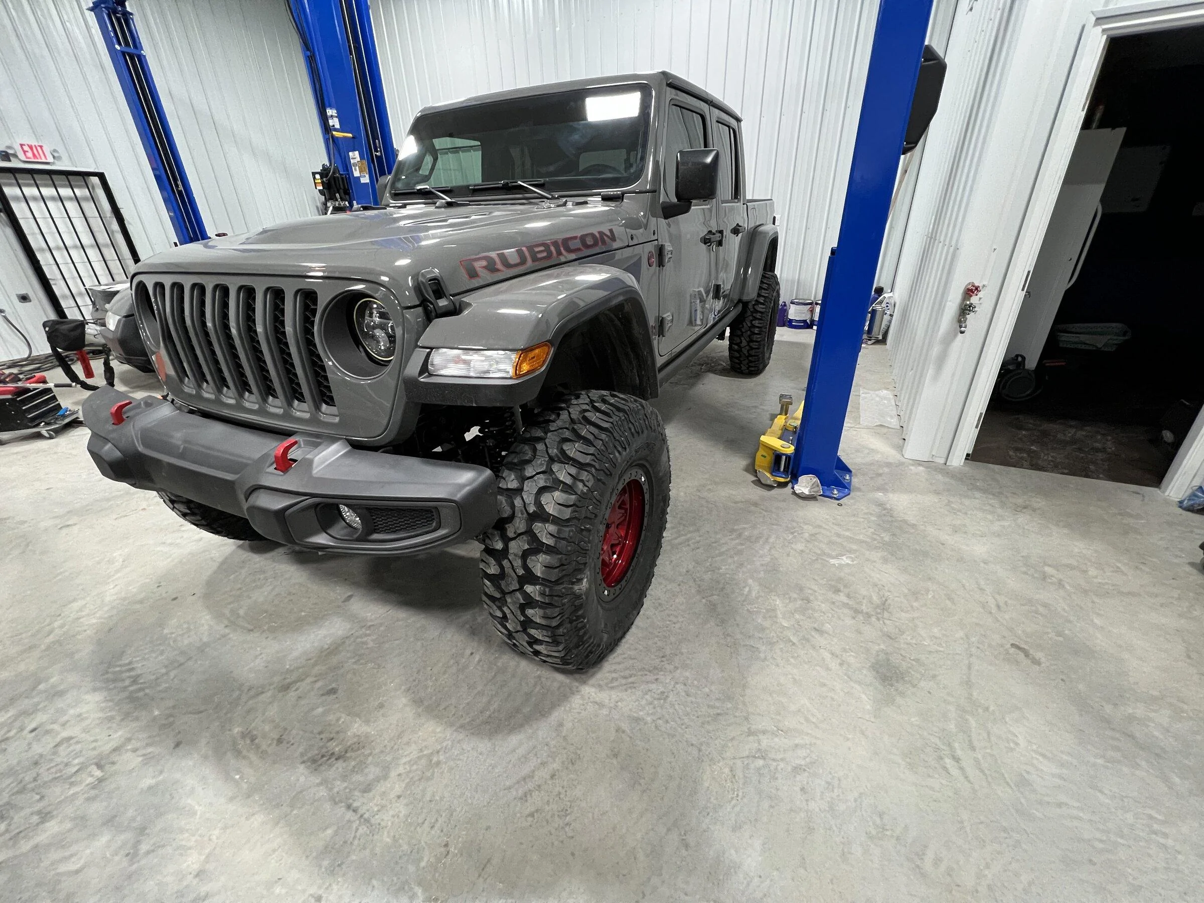 Jeep Gladiator Evo 4.5 Enforcer with Kings! DEF04587-6332-45E1-ABD3-4BC89FBBB05A