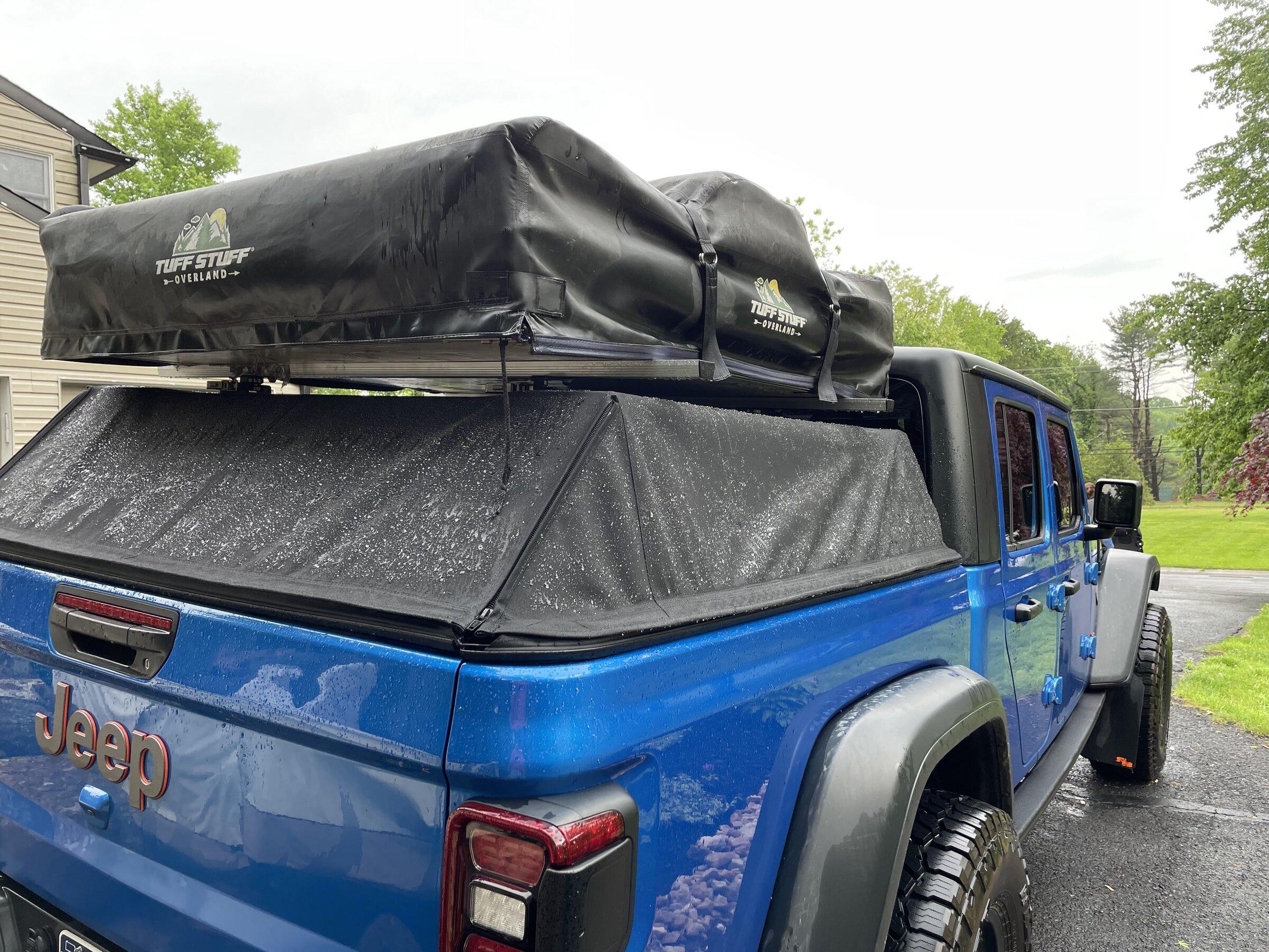 Jeep Gladiator Bed cover with rack 56F4738B-0076-491B-ADD1-A432782833A3