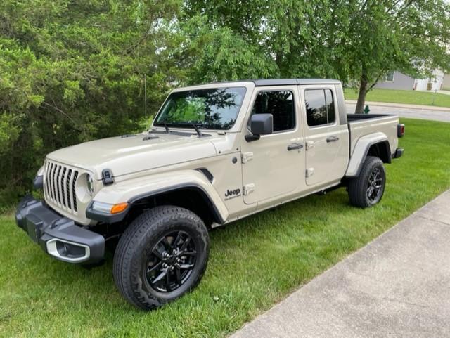 Jeep Gladiator Gobi Gladiators Waiting Room Gobi Gladiator 1