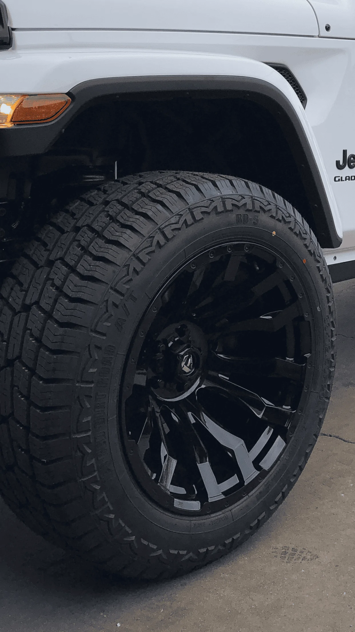Jeep Gladiator 20” fuel blitz’s rims & tires FC7A0E0D-DDA6-4C62-AE3E-0FA63B61A4DE