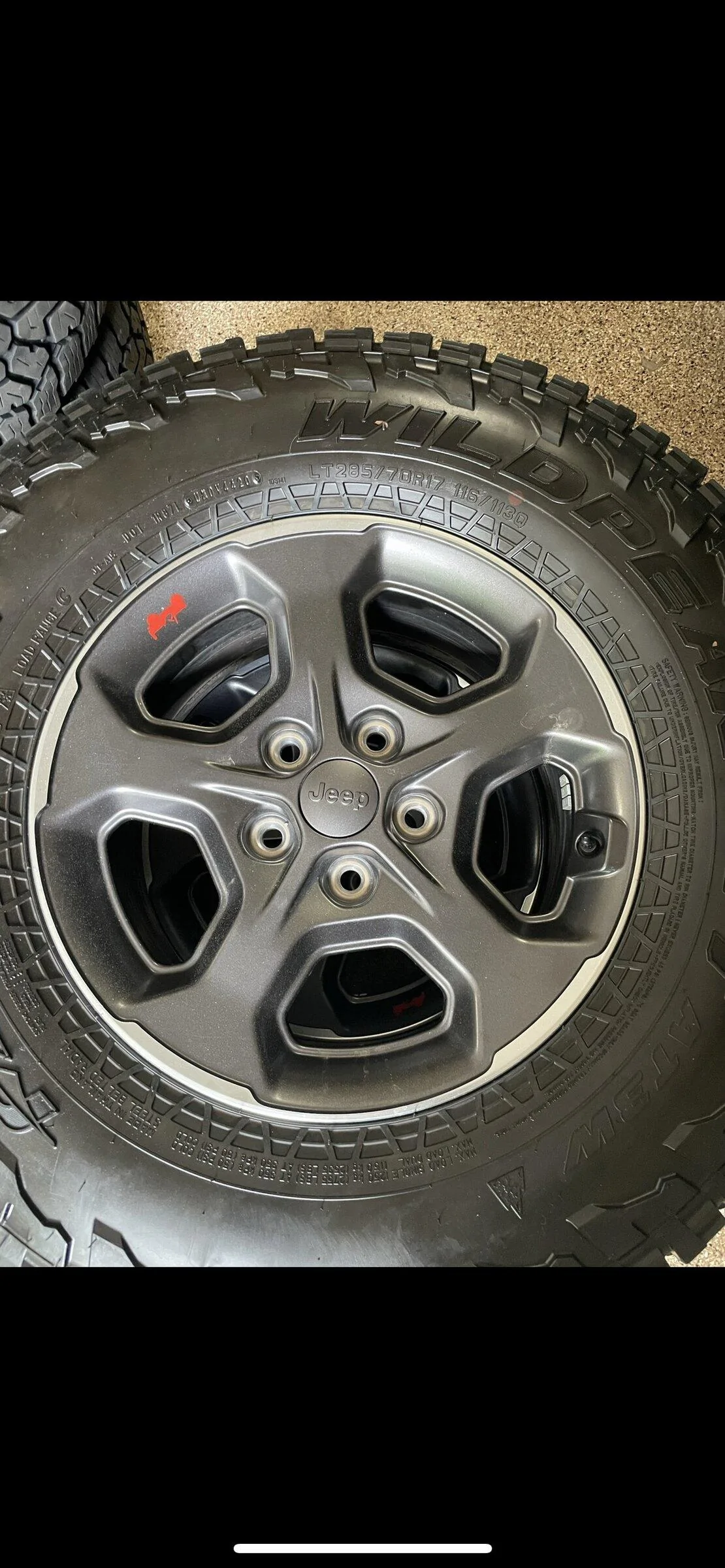 Jeep Gladiator ‘21 Rubicon Takeoff suspension/wheels/spare 4108DE4A-CF0E-43D1-B523-6E72CBFE51FC