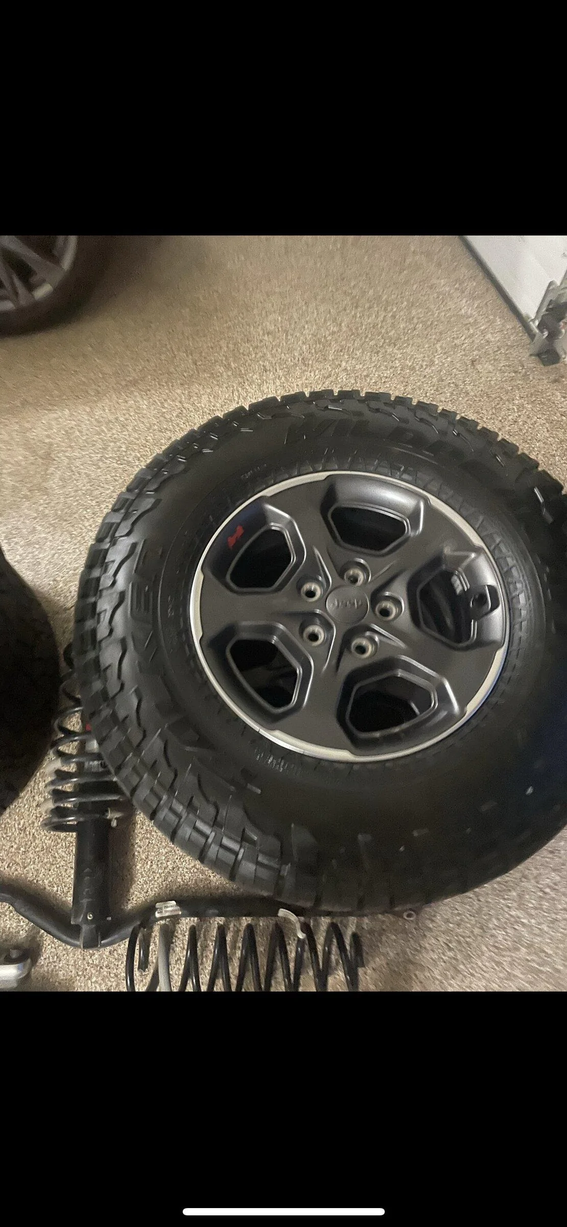 Jeep Gladiator ‘21 Rubicon Takeoff suspension/wheels/spare 2FC1A549-B3DB-4A63-881E-968BCF14B3D9