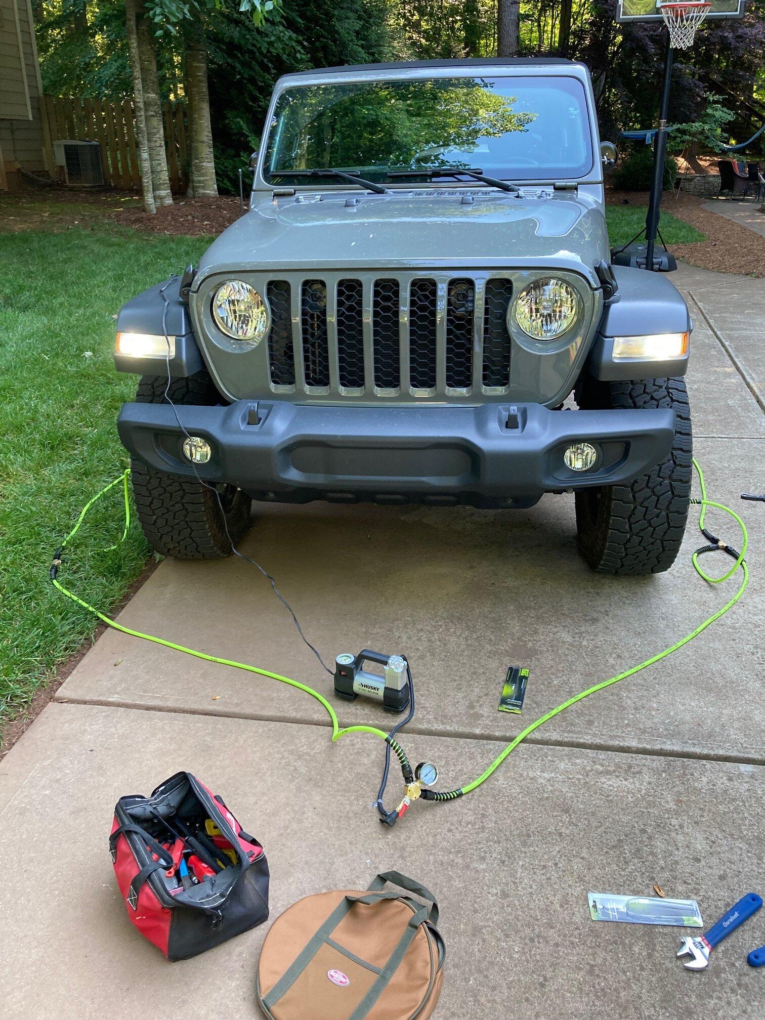Jeep Gladiator Plain Jane, the family truckster airup-2