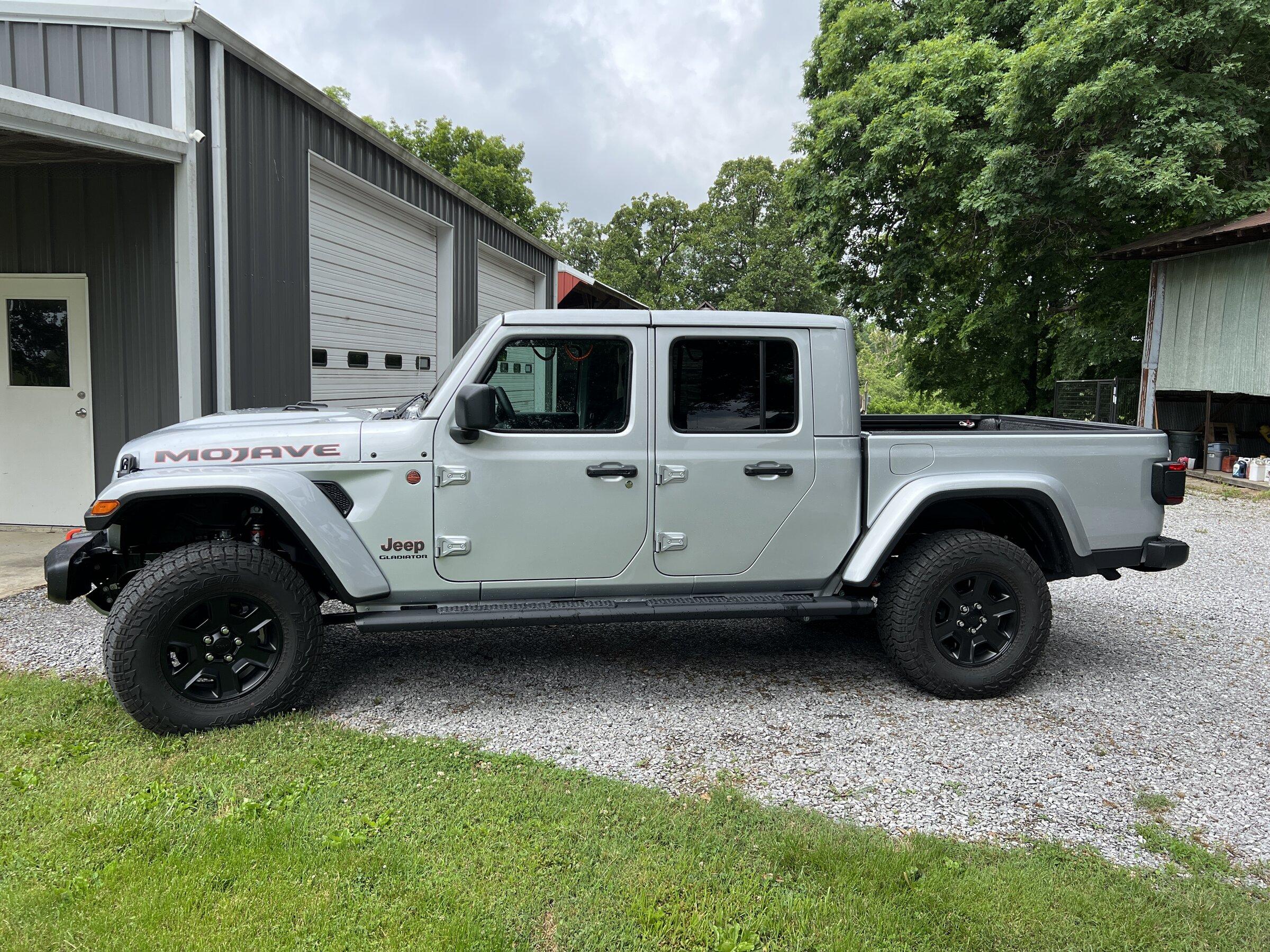 Jeep Gladiator MOJAVE Edition Gladiator JT Club 04098175-8BF8-4A57-BA2D-924512B740D3