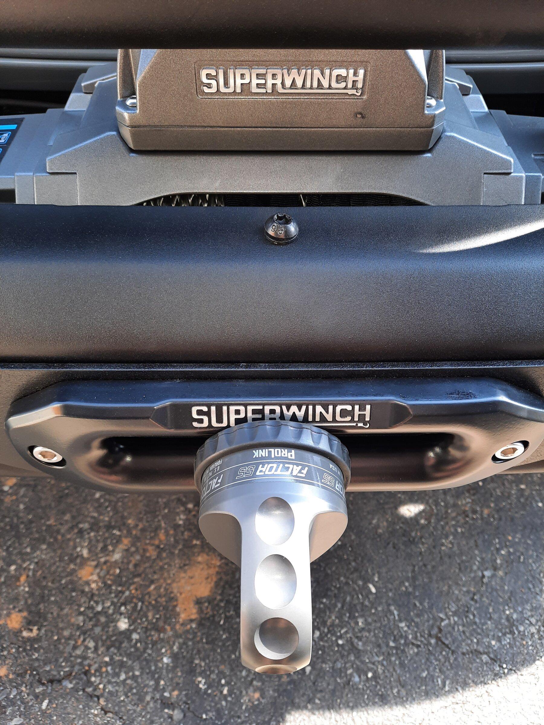 Jeep Gladiator What winch shackle are you running? 20220306_143929