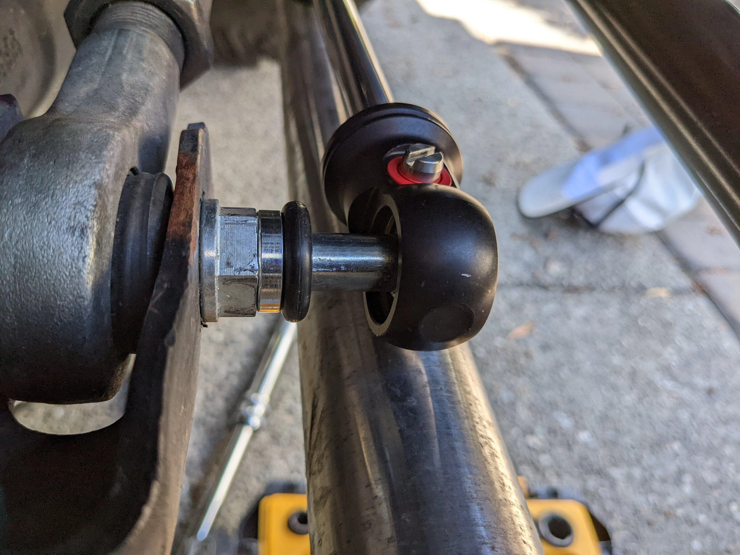 Jeep Gladiator Fox ATS won't fit into Synergy bolt PXL_20220602_185643659