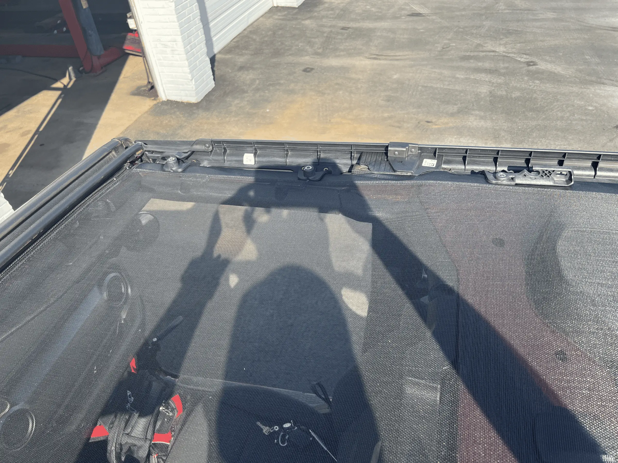 Jeep Gladiator Using Mopar sun bonnet with soft installed tempImage5gli9V