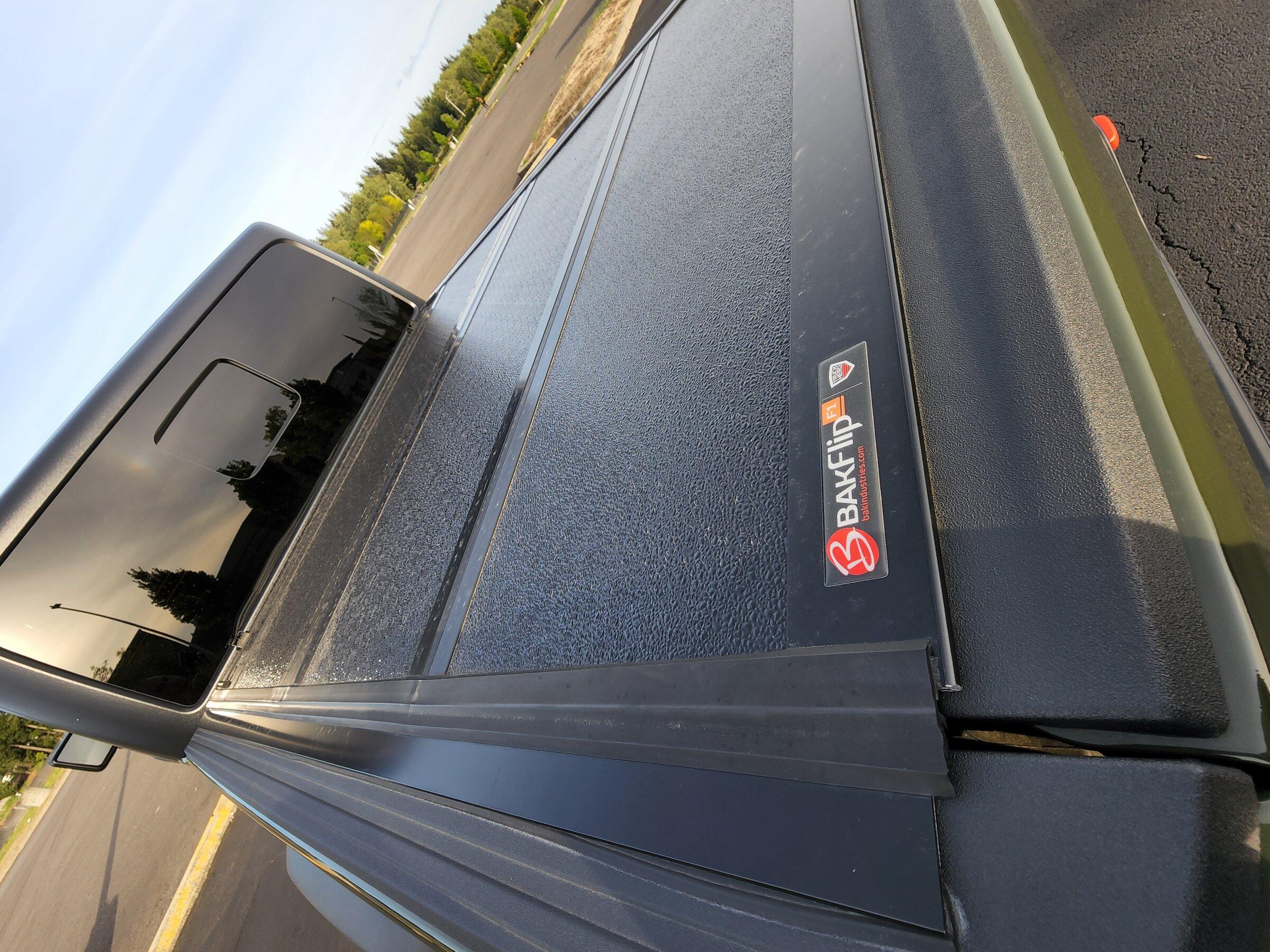 Jeep Gladiator Bakflip F1 tonneau cover 20220525_185220