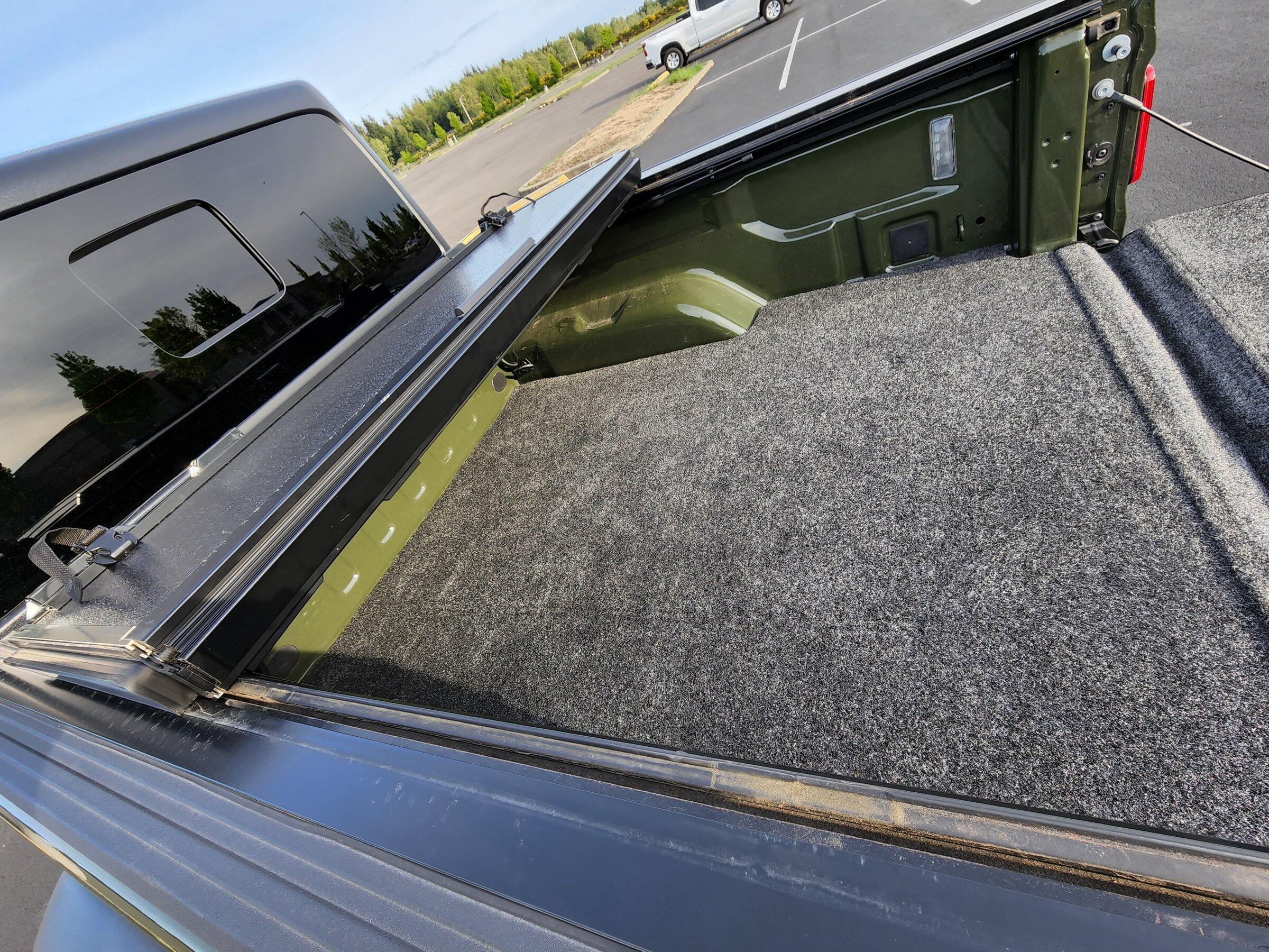 Jeep Gladiator Bakflip F1 tonneau cover 20220525_185254