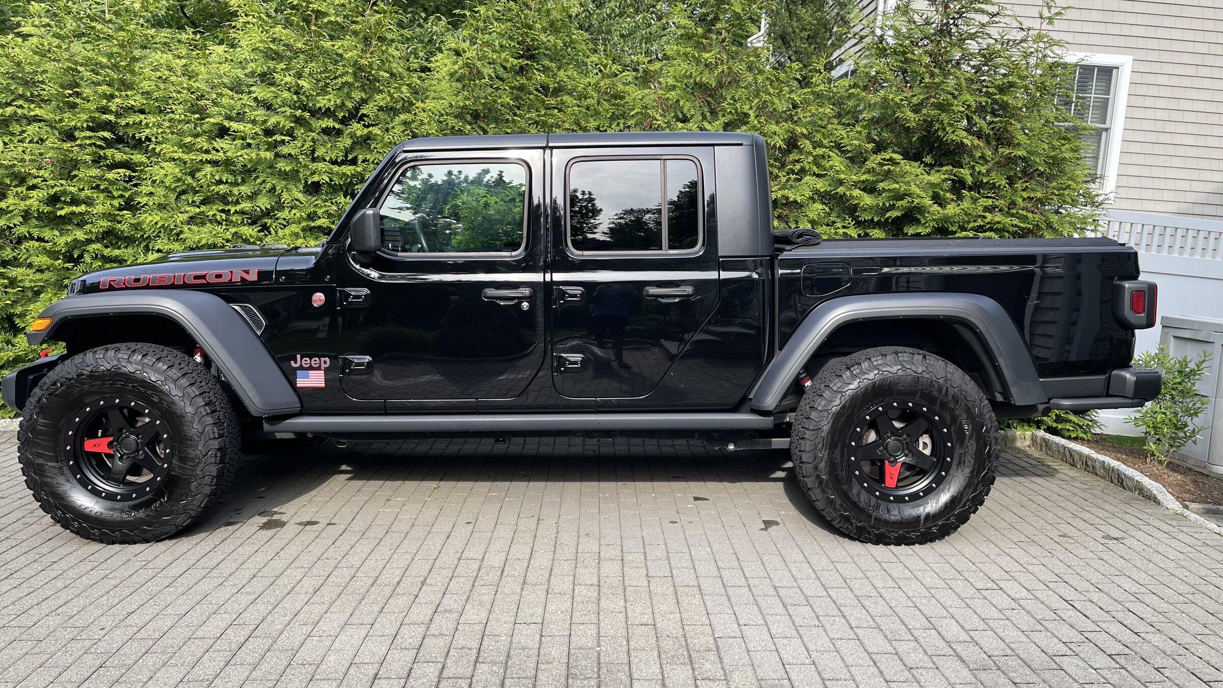 Jeep Gladiator BLACK Gladiator JT Club FABCE5E2-4158-4316-A66C-18C21A5A6F70