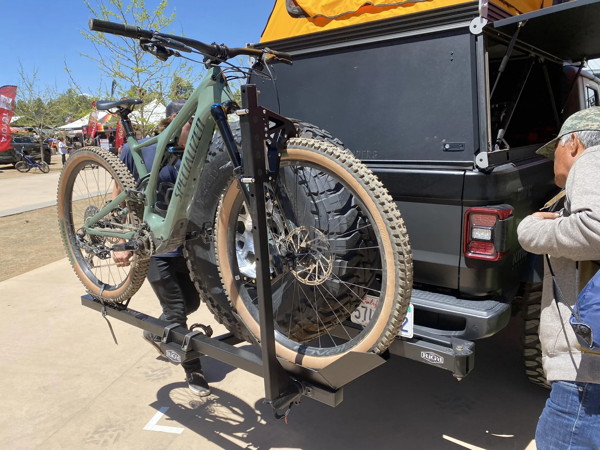 Jeep Gladiator Anyone running the Rigd Ultra Swing that relocated a rear camera?? Looking for solutions… 1907FACC-EECE-4F6E-9D92-4BC6CFAF6B88