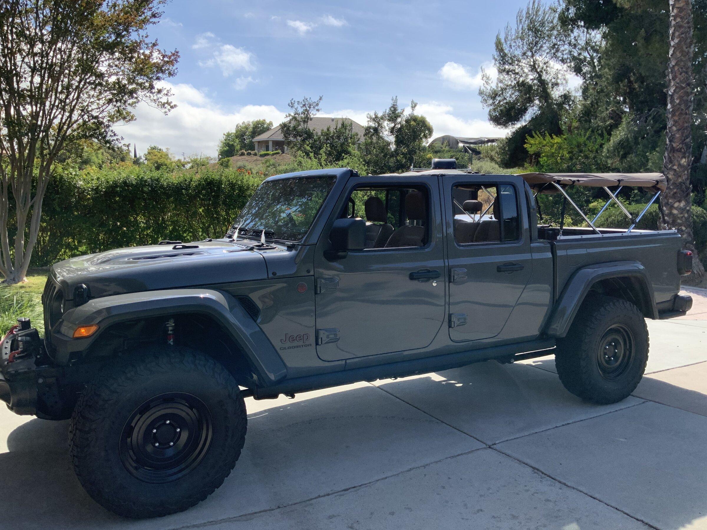 Jeep Gladiator Softopper safari 9EC31C89-C7AE-48C9-9A09-578814EA359E