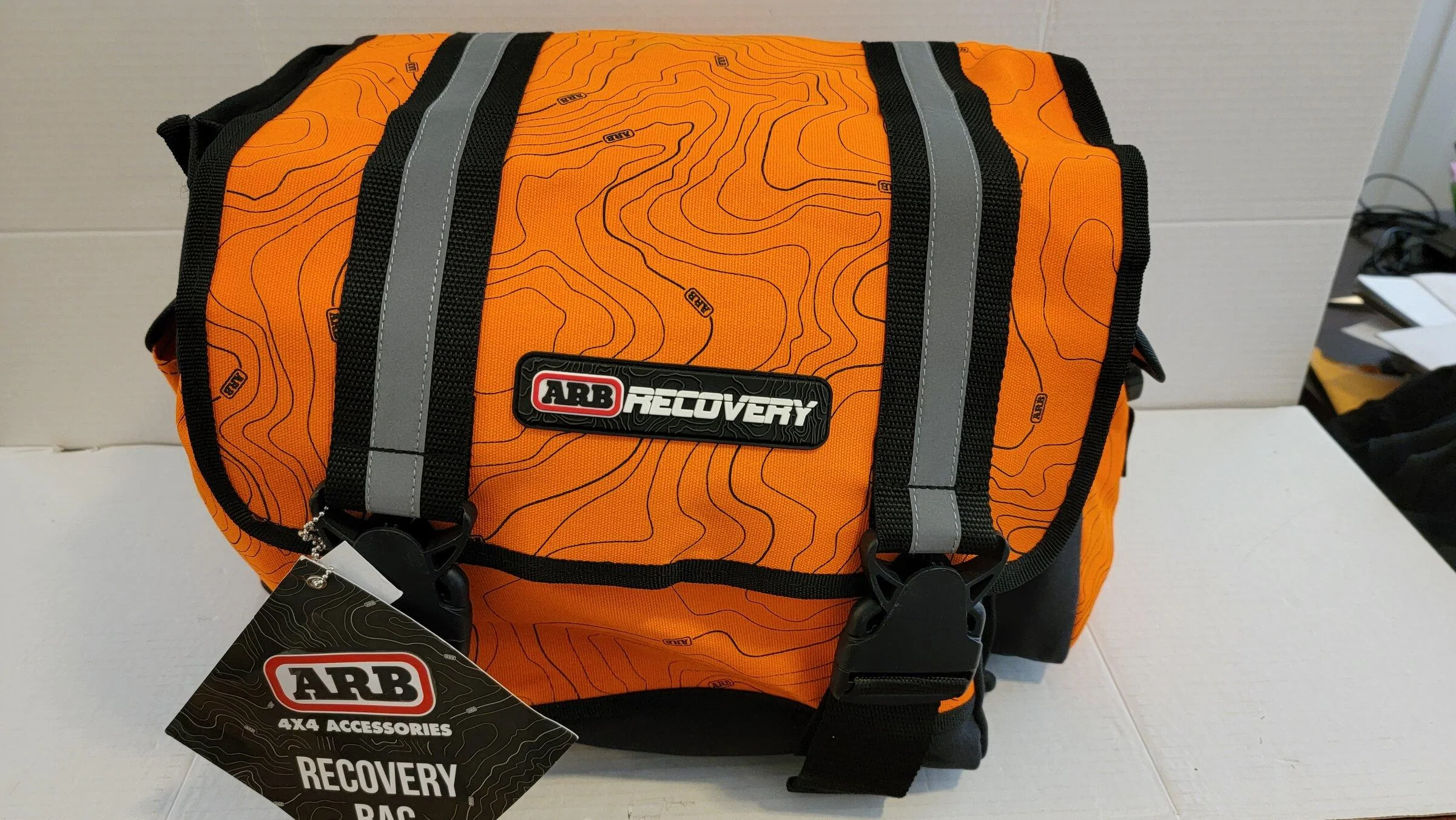 Jeep Gladiator ARB RK9 Premium Recovery Kit, Scepter fuel and water containers, Portable Compressor Misc. recover gear. 20220603_133203