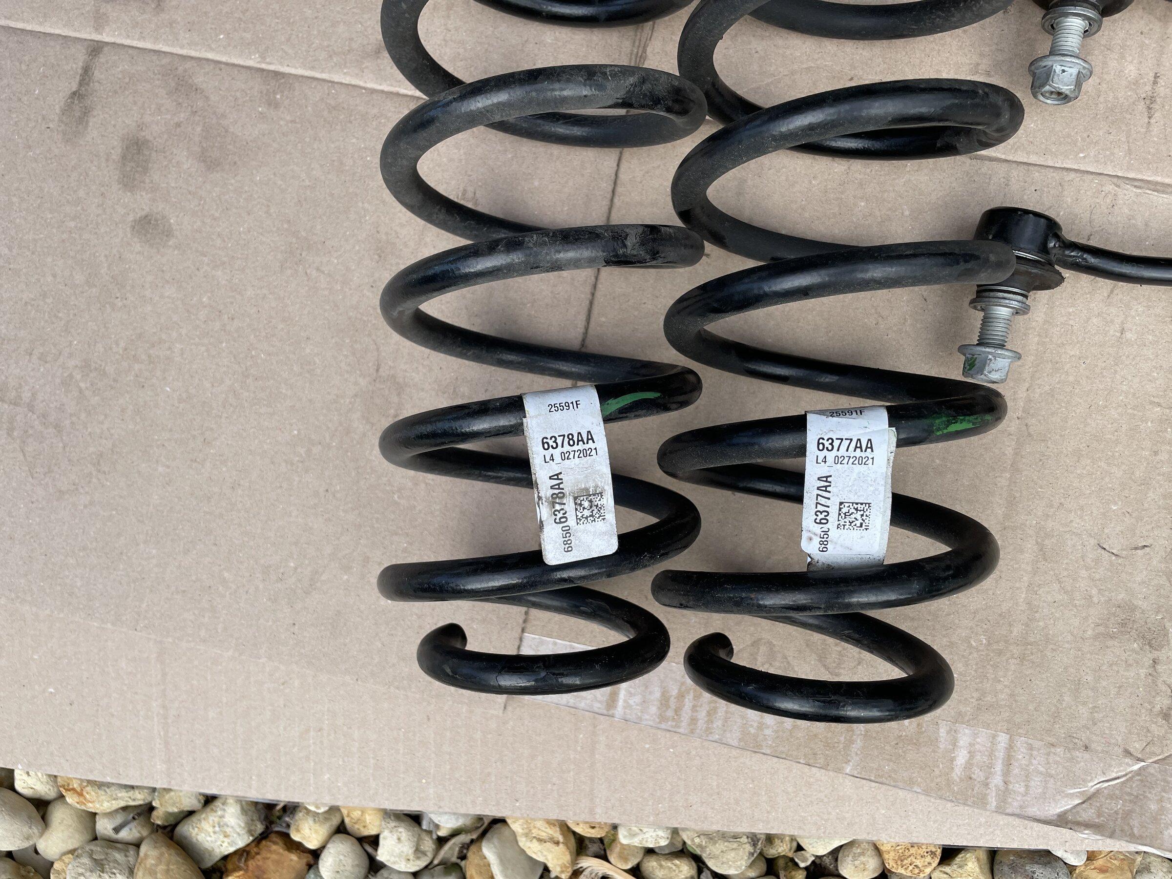 Jeep Gladiator JT Rubicon Diesel take of suspension parts 383DE794-70CE-4CF8-906E-AE3512B9093E