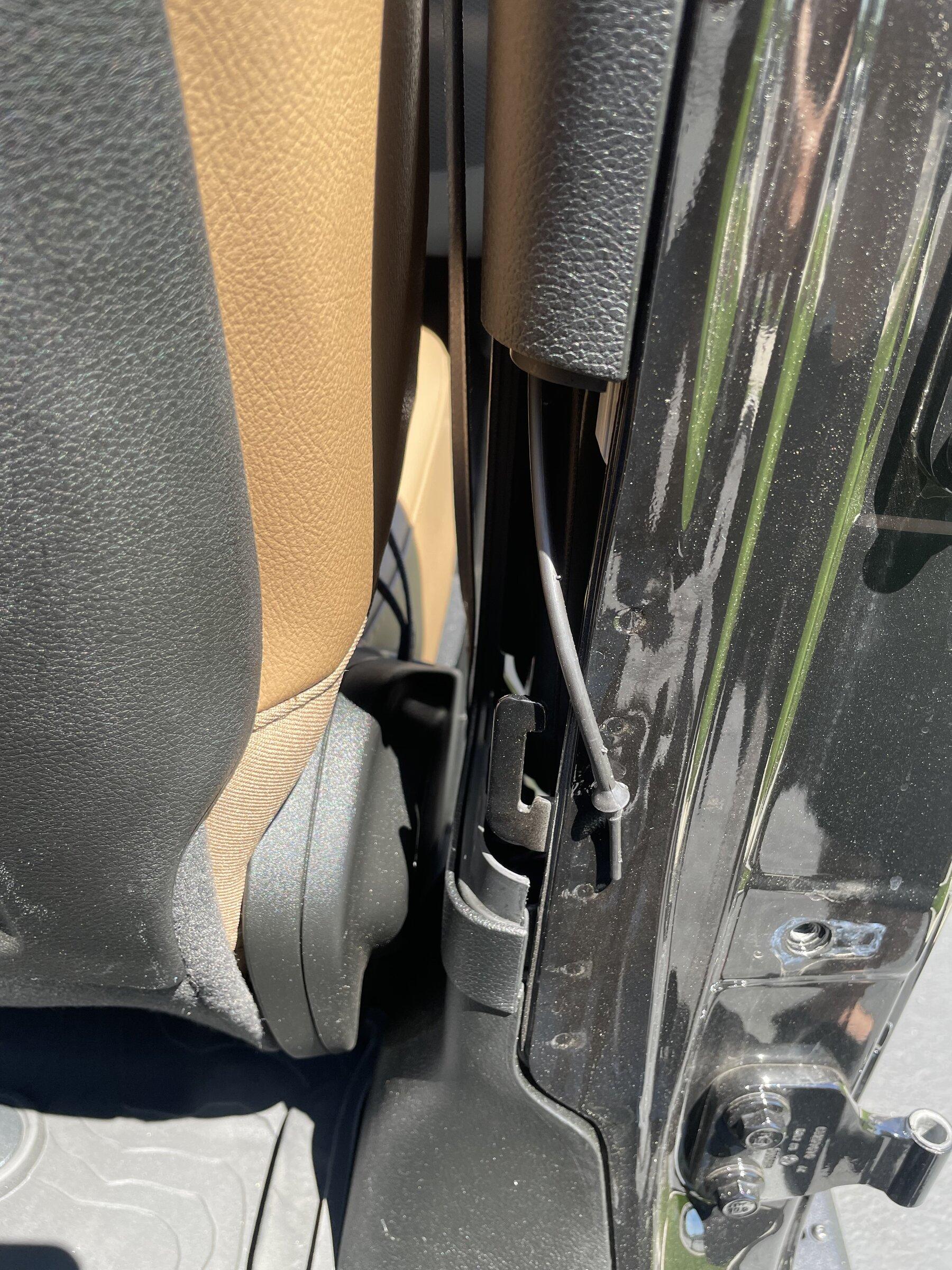 Jeep Gladiator Rear pillar cover blew off. 9E17ECDF-5B0D-4B0E-A3F8-8706FA95D066