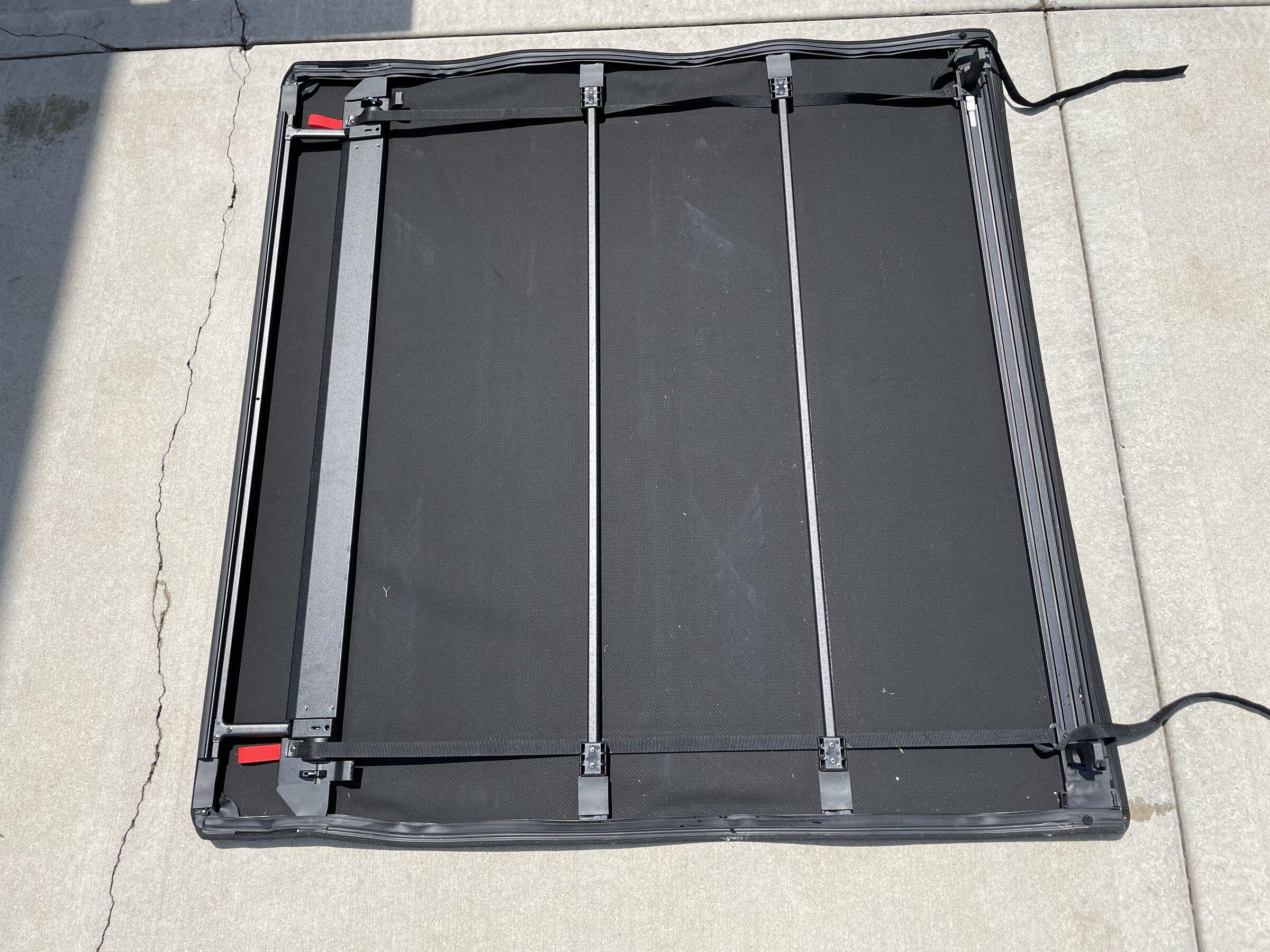 Jeep Gladiator Mopar tonneau cover 56C19716-724B-4809-BE2E-4BC75190B74B