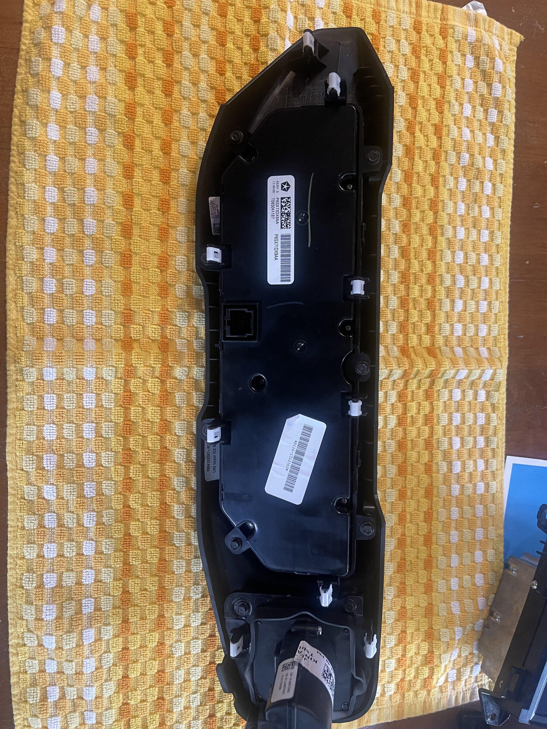 Jeep Gladiator JL or JT 7 inch radio OEM ECEF848D-6D1D-4B92-B26A-8559D54278C5