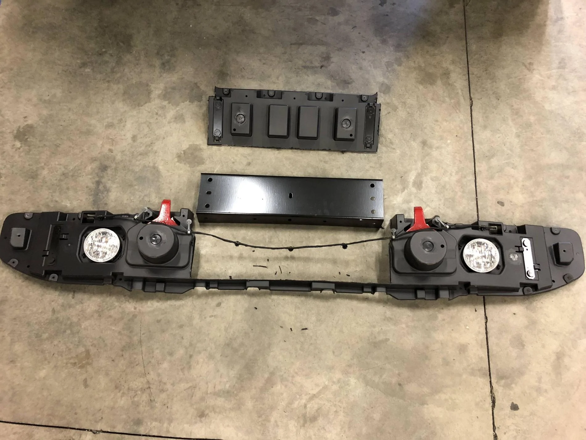 Jeep Gladiator Warn Winch VR10s install, anyone done one? IyWydj