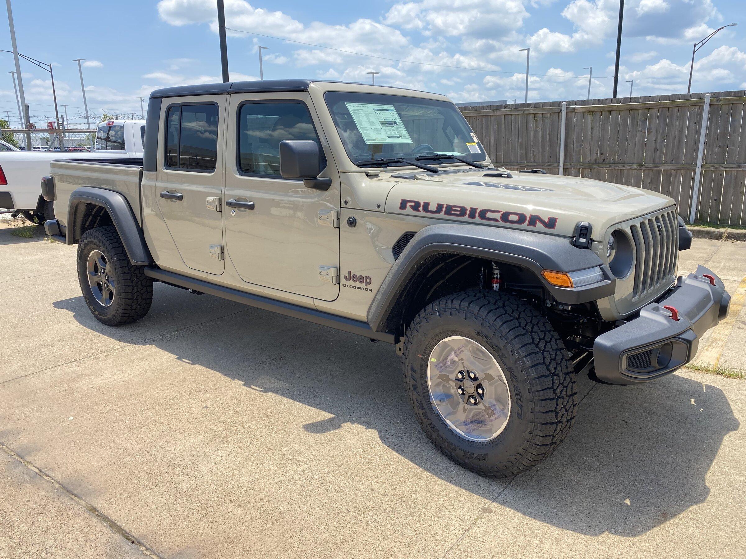 Jeep Gladiator Gobi Gladiators Waiting Room E16C54DA-DF2D-4518-8193-6CEF9D91C6CE