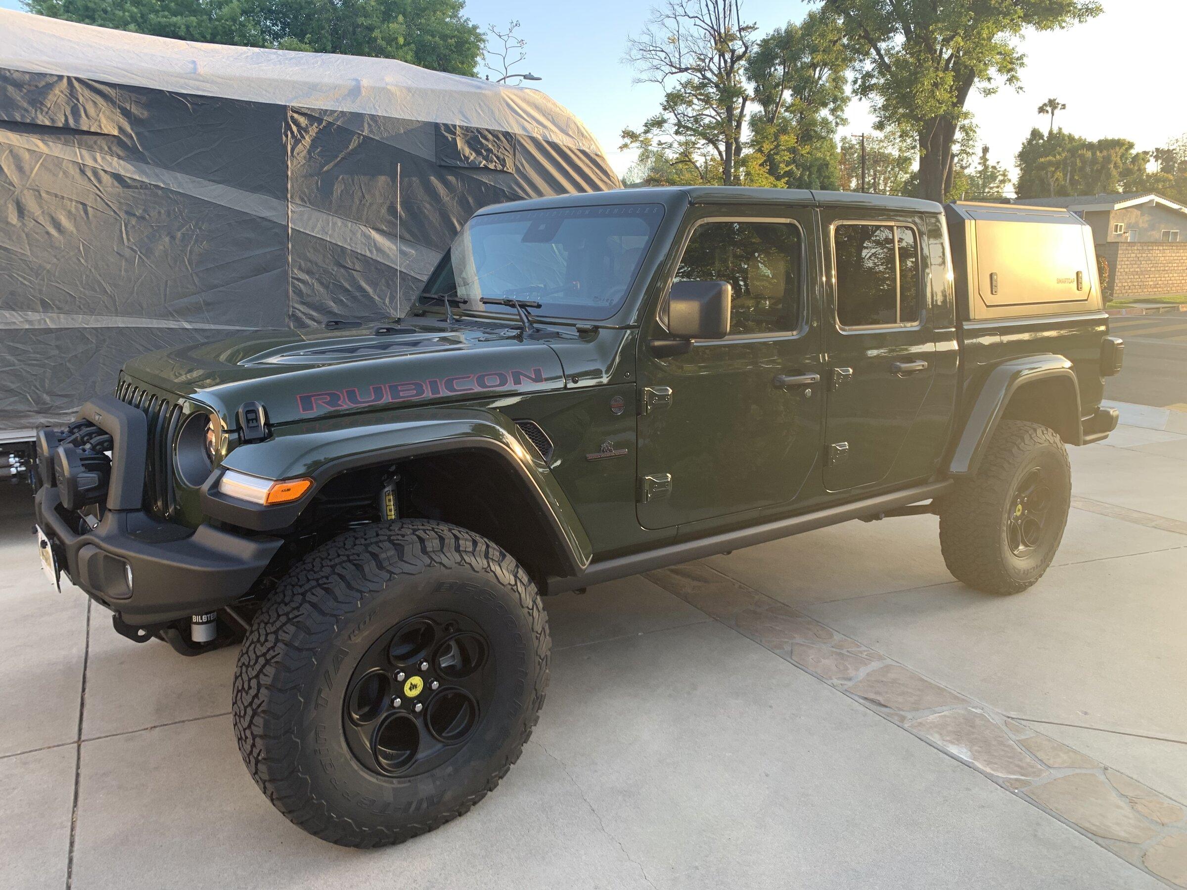 Jeep Gladiator Rubicon Rock Rails - $100 IMG_5044