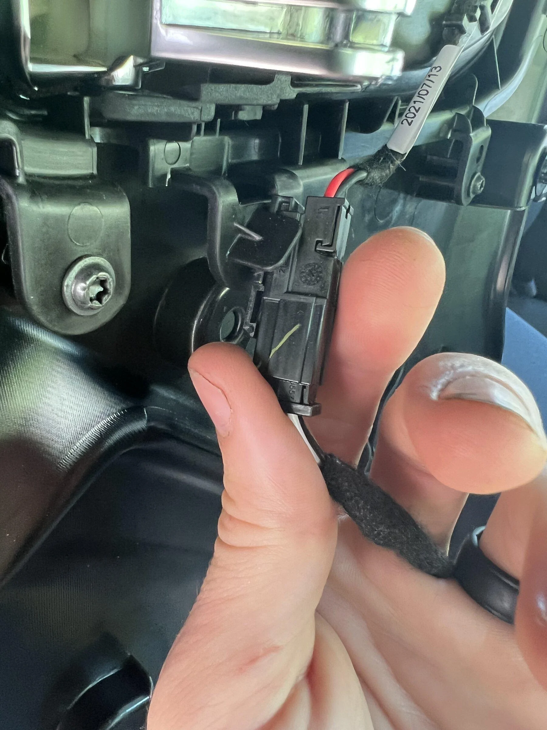 Jeep Gladiator De-Power door and installing Paracord door straps IMG_1364