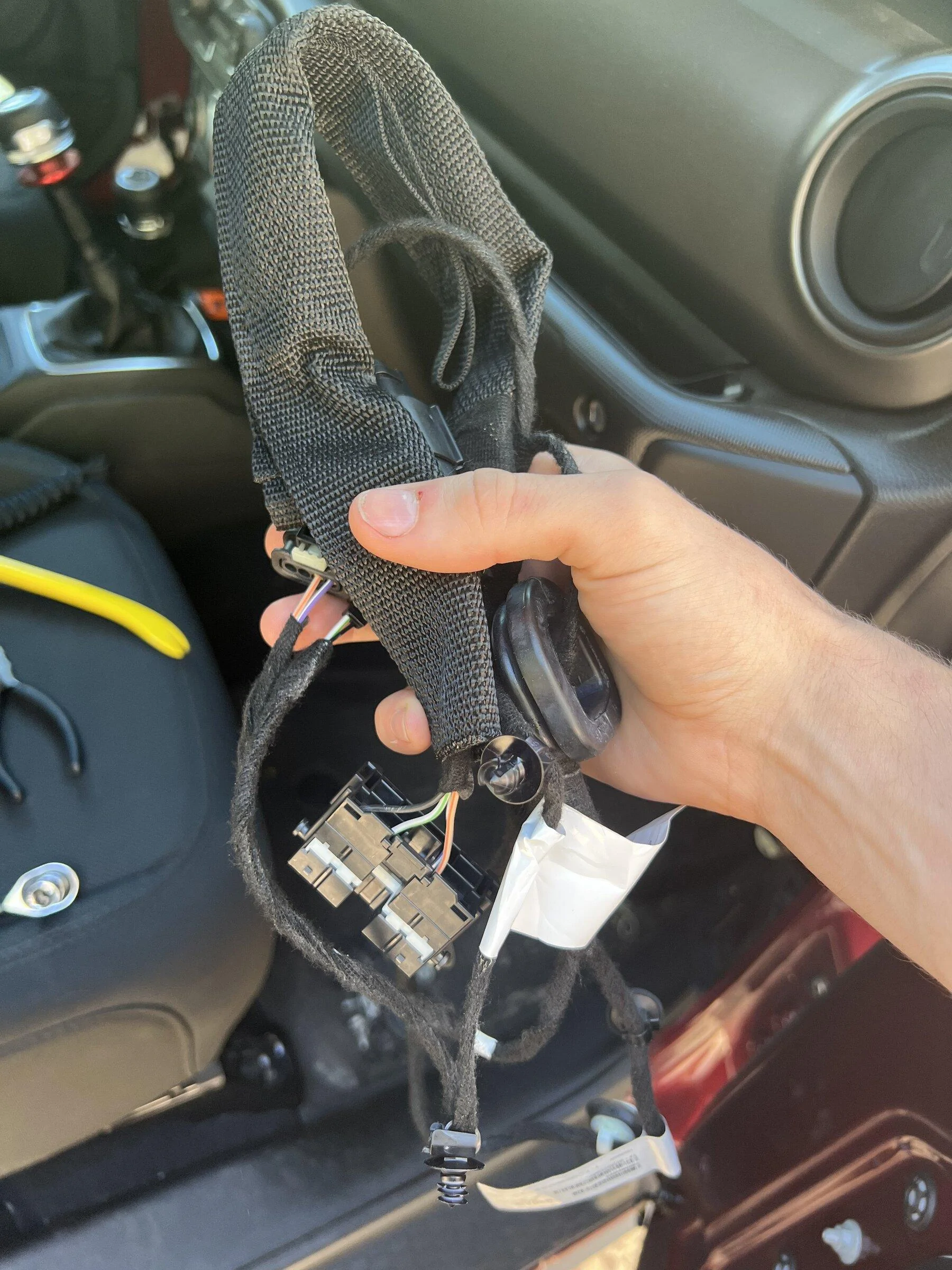Jeep Gladiator De-Power door and installing Paracord door straps IMG_1370