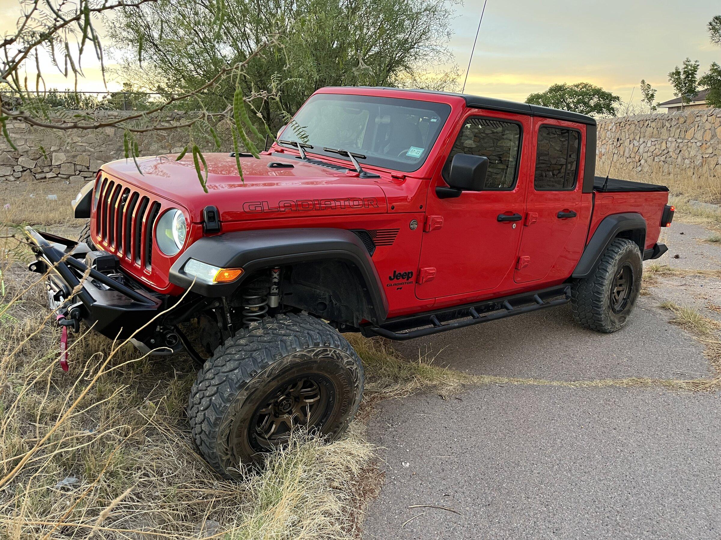Jeep Gladiator Sway Bar Disconnects IMG_4961.JPG