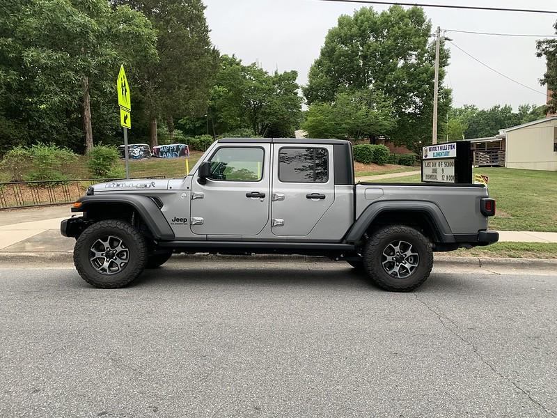 Jeep Gladiator Those Who Swapped to Rubicon Shocks/Springs 52129333399_3fa26ab09e_c