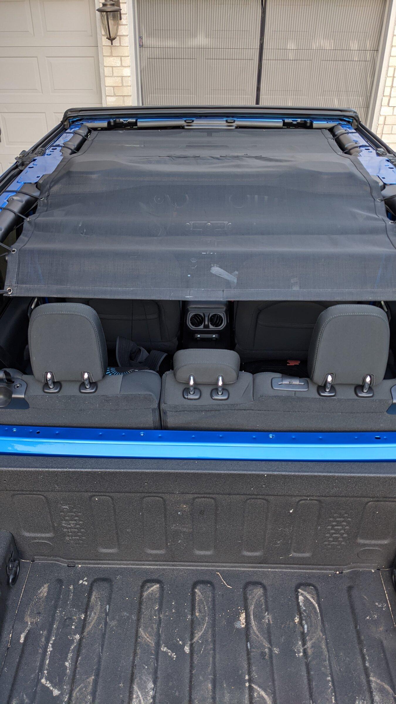 Jeep Gladiator Hello Gladiator Forum! I'm a new forum member. Happy to be here. jeep sunshad