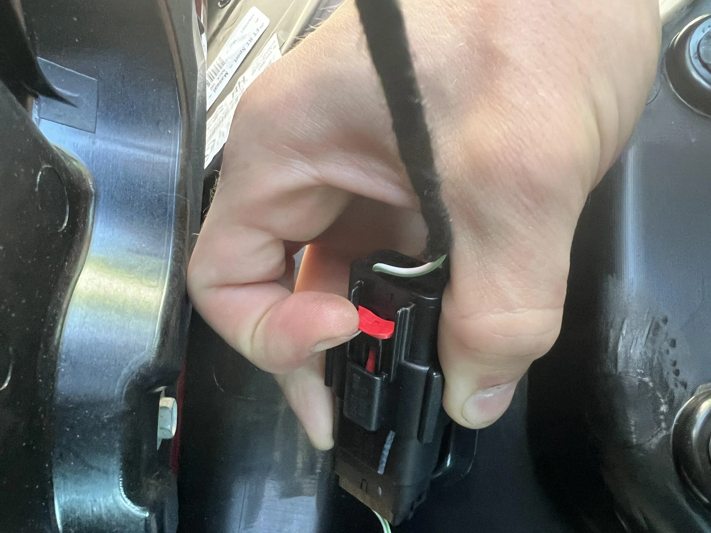 Jeep Gladiator De-Power door and installing Paracord door straps BCE2388D-FEAC-412C-808B-09F6C3E969E7
